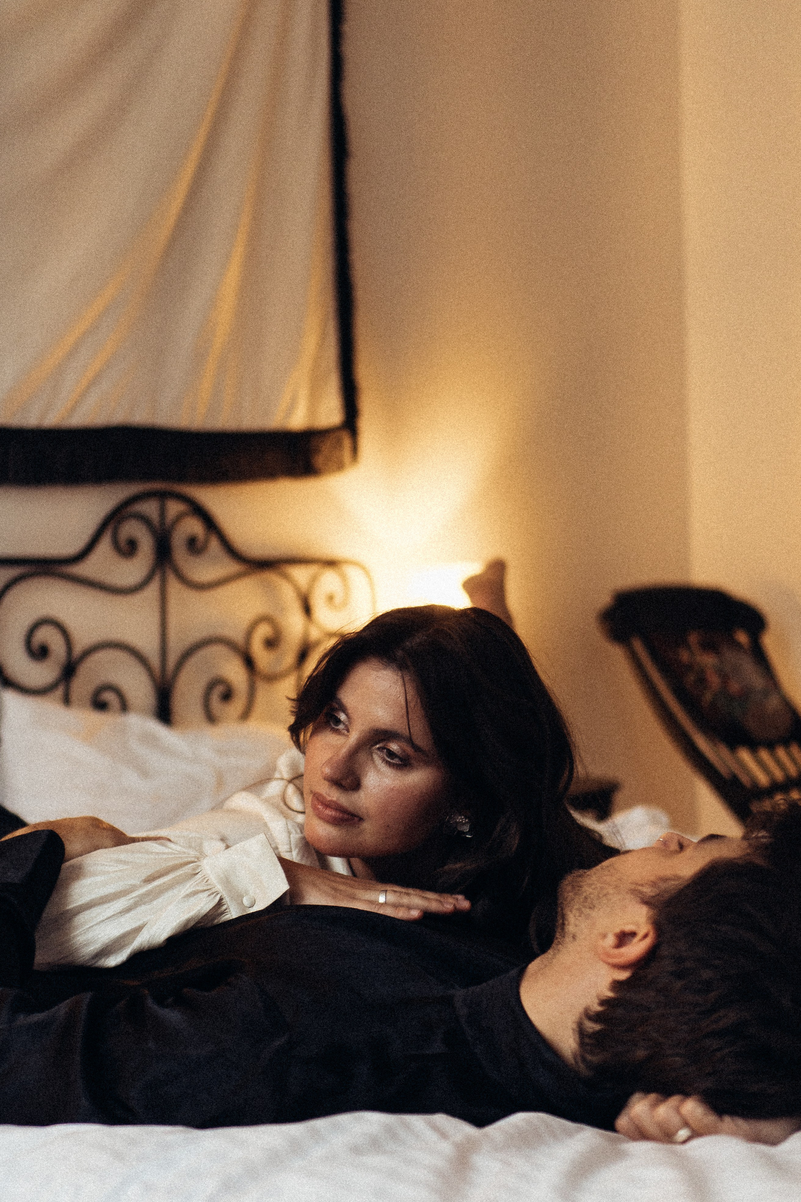 УТРО ЖЕНИХА И НЕВЕСТЫ В ПИТЕРСКОЙ КВАРТИРЕ И СЬЕМКА С СВАДЕБНЫХ ОБРАЗАХ. Профессиональный фотограф, Санкт-Петербург — Виктория Богомолова