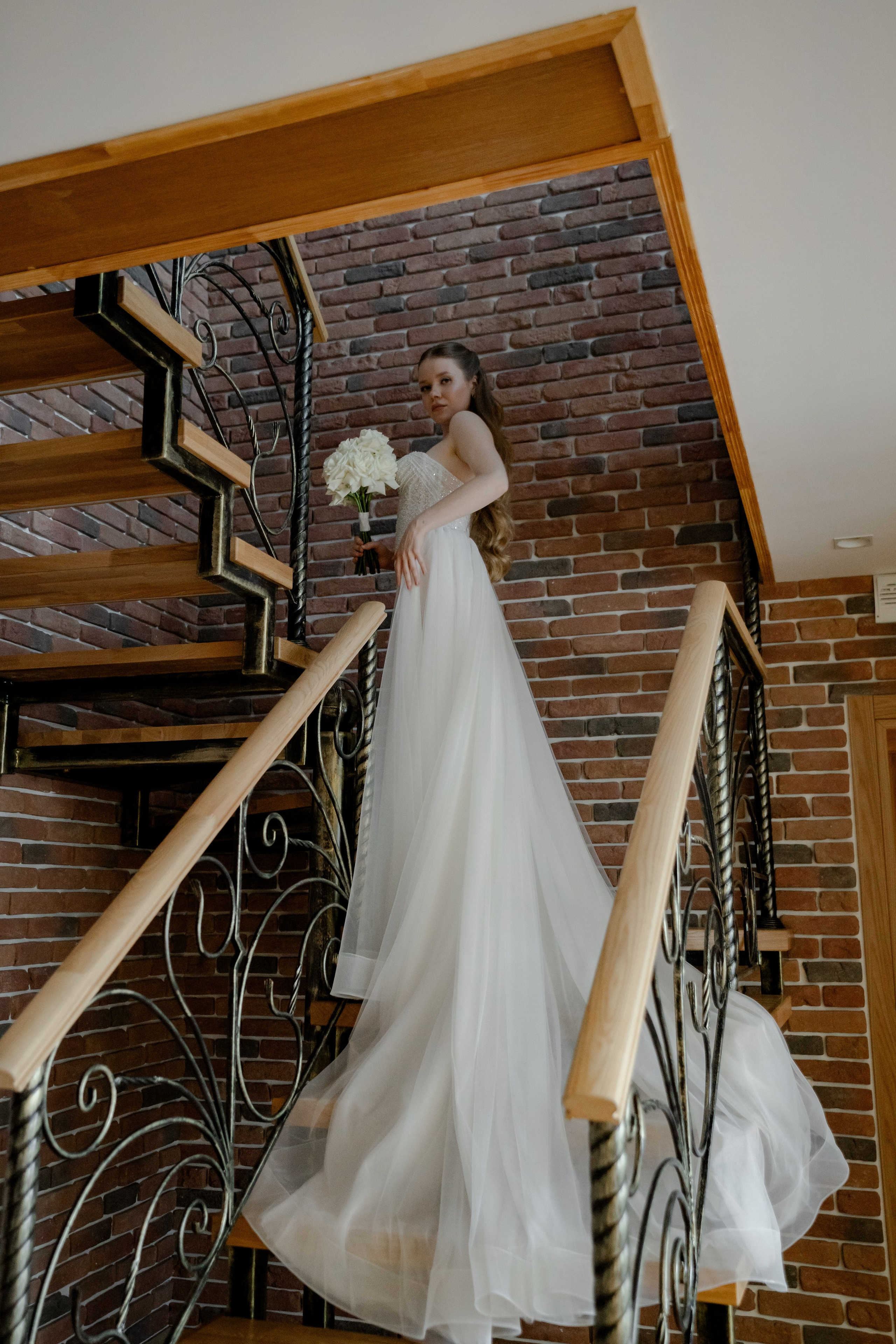 СВАДЕБНАЯ СЬЕМКА СБОРОВ В ОТЕЛЕ И ВЫЕЗД НА ЦЕРЕМОНИЮ (СНЯТО В СИБИРЕ В НИЖНЕВАРТОВСКЕ)М. Профессиональный фотограф, Санкт-Петербург — Виктория Богомолова