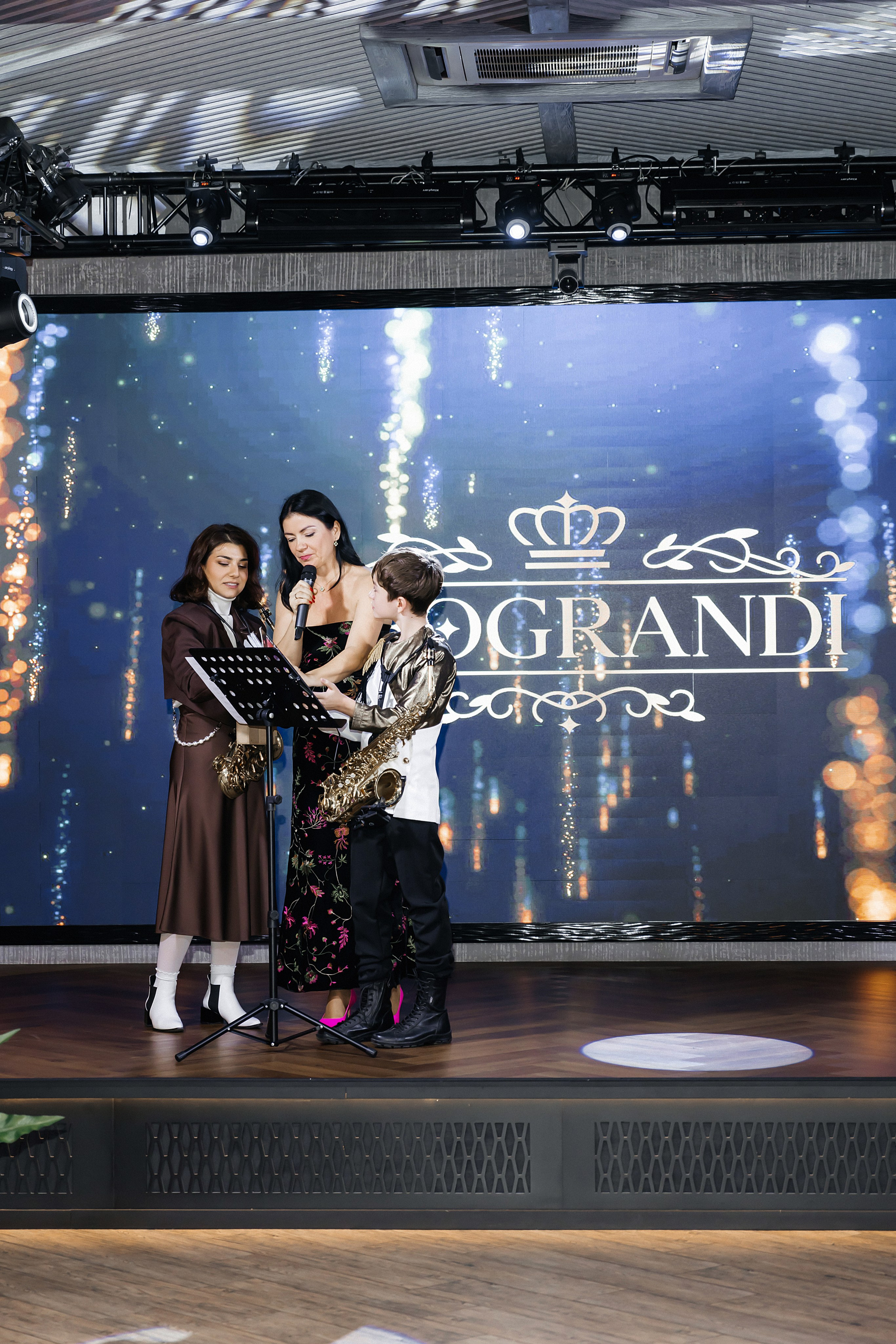 Творческий вечер «Юные таланты» в ресторане Геогранди. Фотограф и Видеограф в Краснодаре Юлия Солодченко