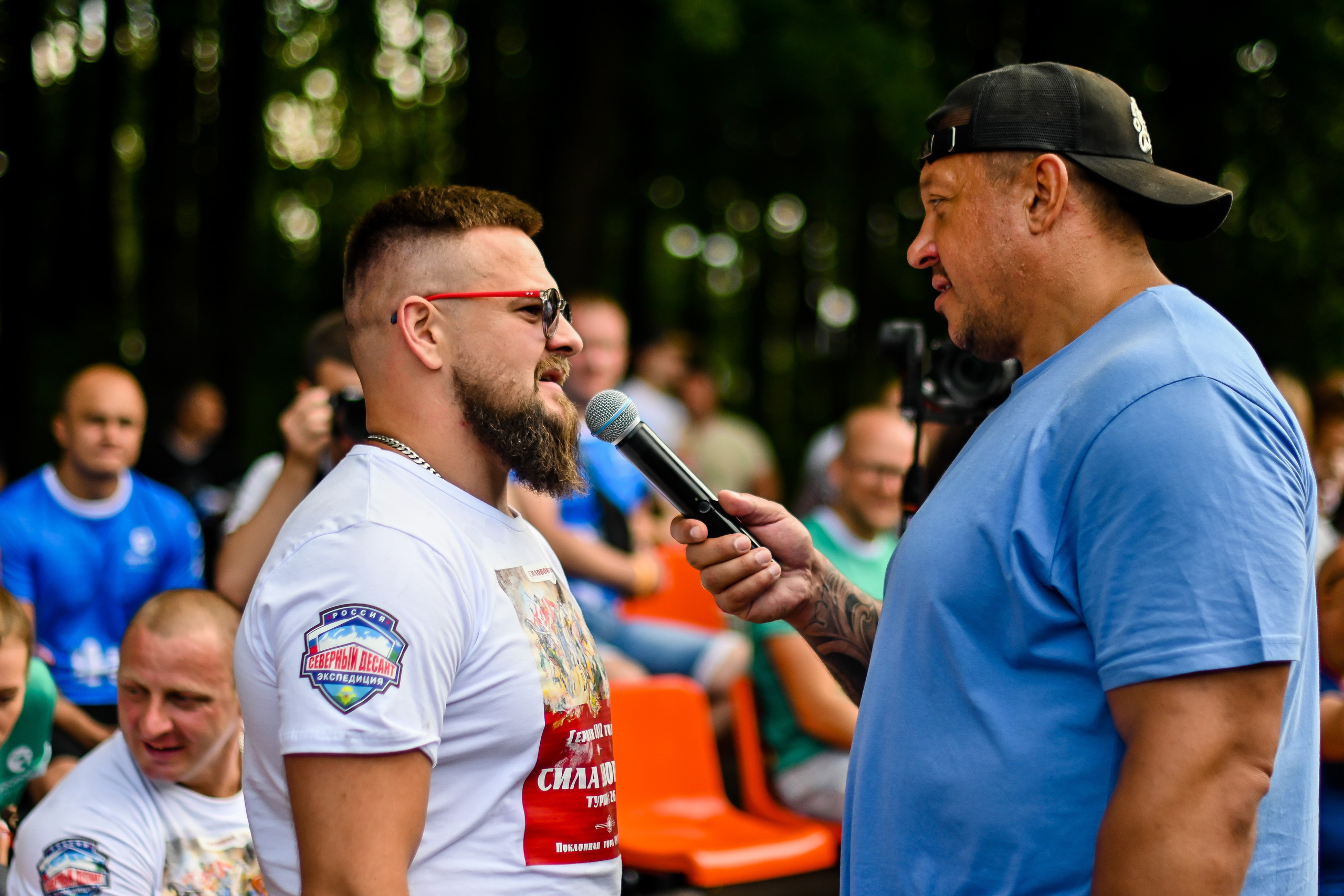СТРОНГ. Фотограф для бизнесконтента, репортажей и семейного альбома в Москве