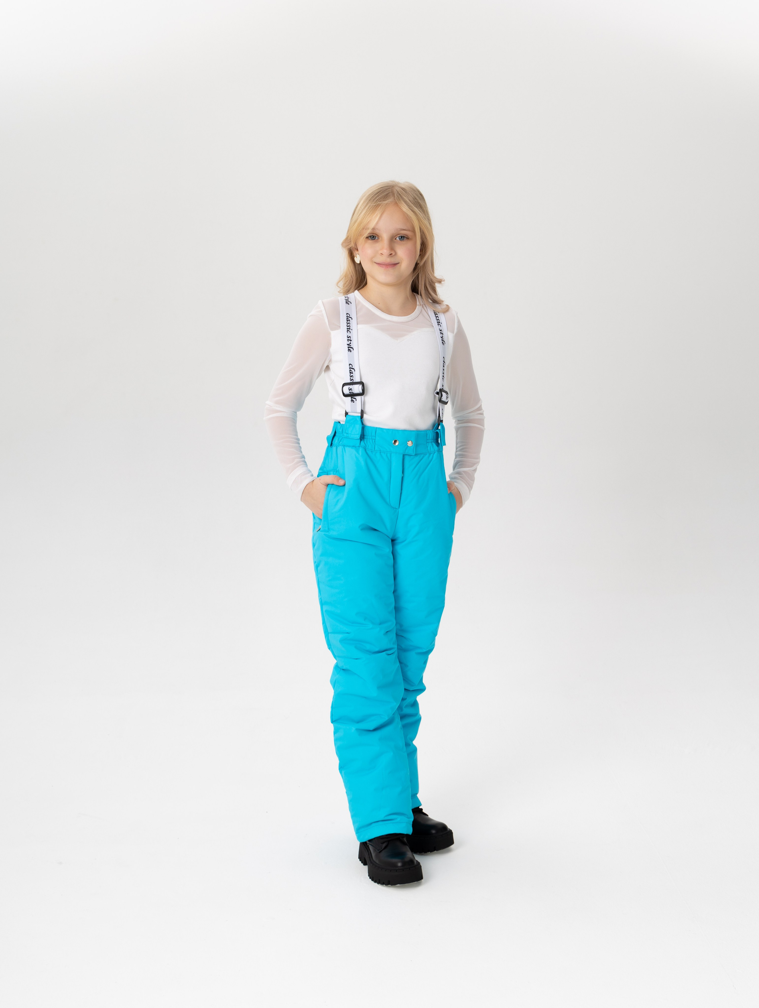 Каталожная съемка детской одежды для маркетплейса. Фотограф в Новосибирске Анна Полторацкая