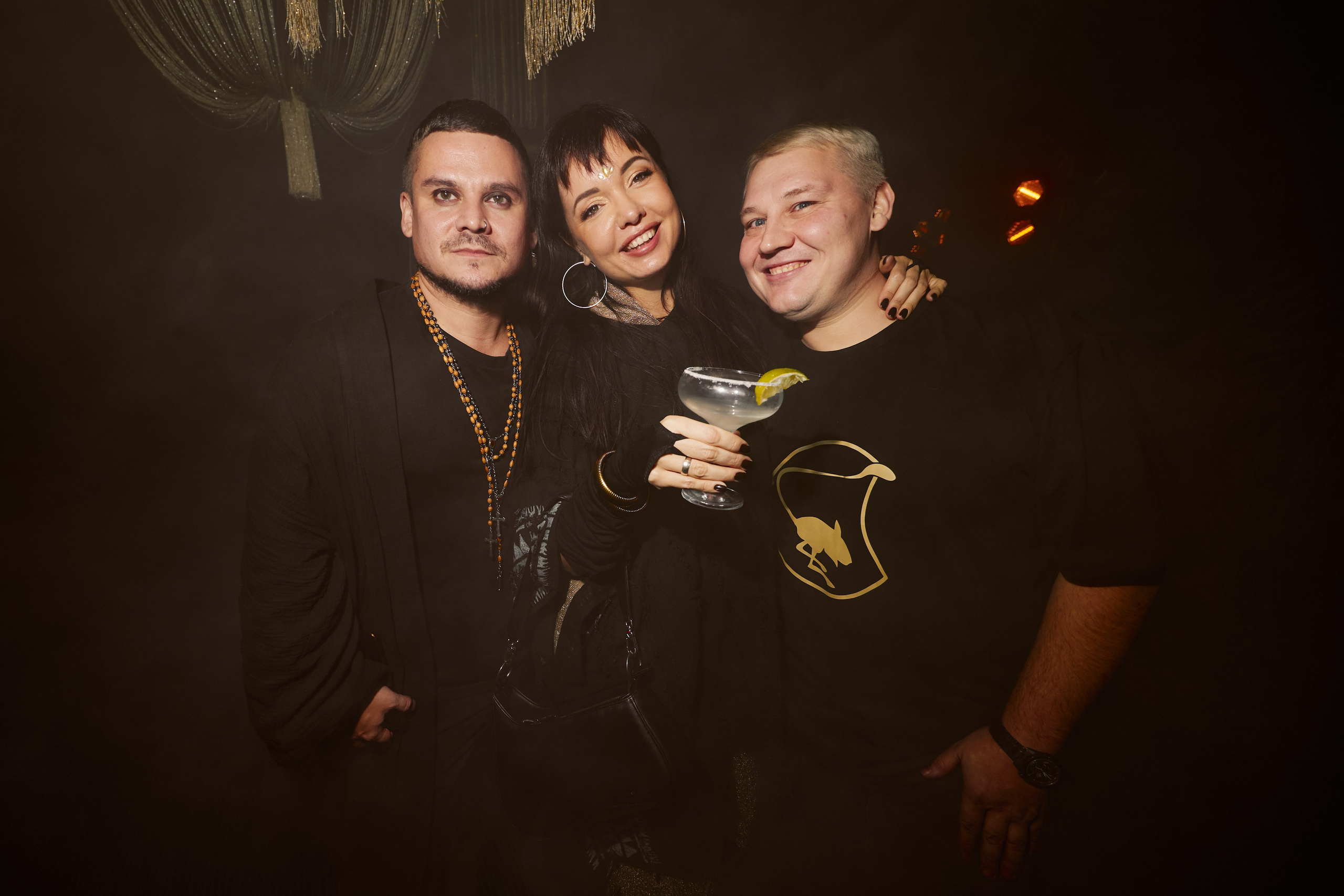 ILLEGAL FRIENDS MIRAGE. ФОТОГРАФ НА МЕРОПРИЯТИЕ ОТ СОЛЬ МЕДИА PRODUCTION