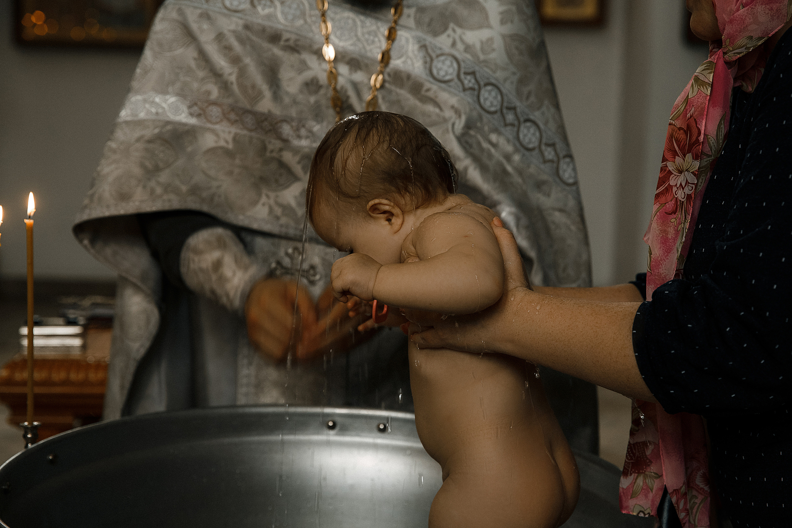 Крещение в Храме в честь иконы Пресвятой Богородицы «Всех скорбящих радость». Свадебный и семейный фотограф в Саратове Виолетта Привалова