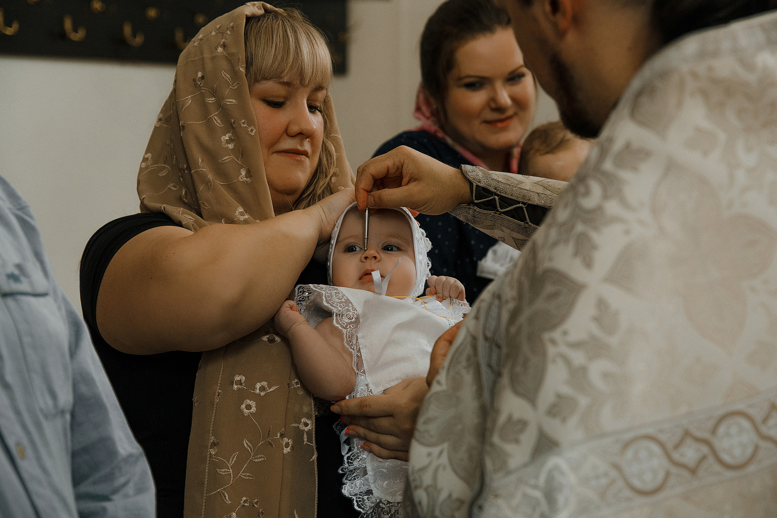 Крещение в Храме в честь иконы Пресвятой Богородицы «Всех скорбящих радость». Свадебный и семейный фотограф в Саратове Виолетта Привалова