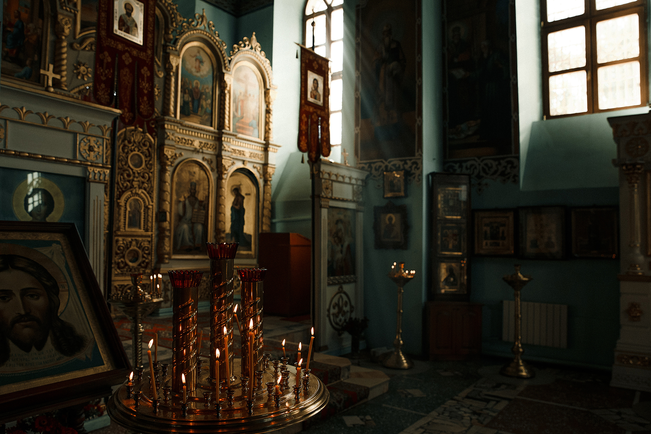 Крещение малышки Ксении в «Духосошественском» соборе. Свадебный и семейный фотограф в Саратове Виолетта Привалова