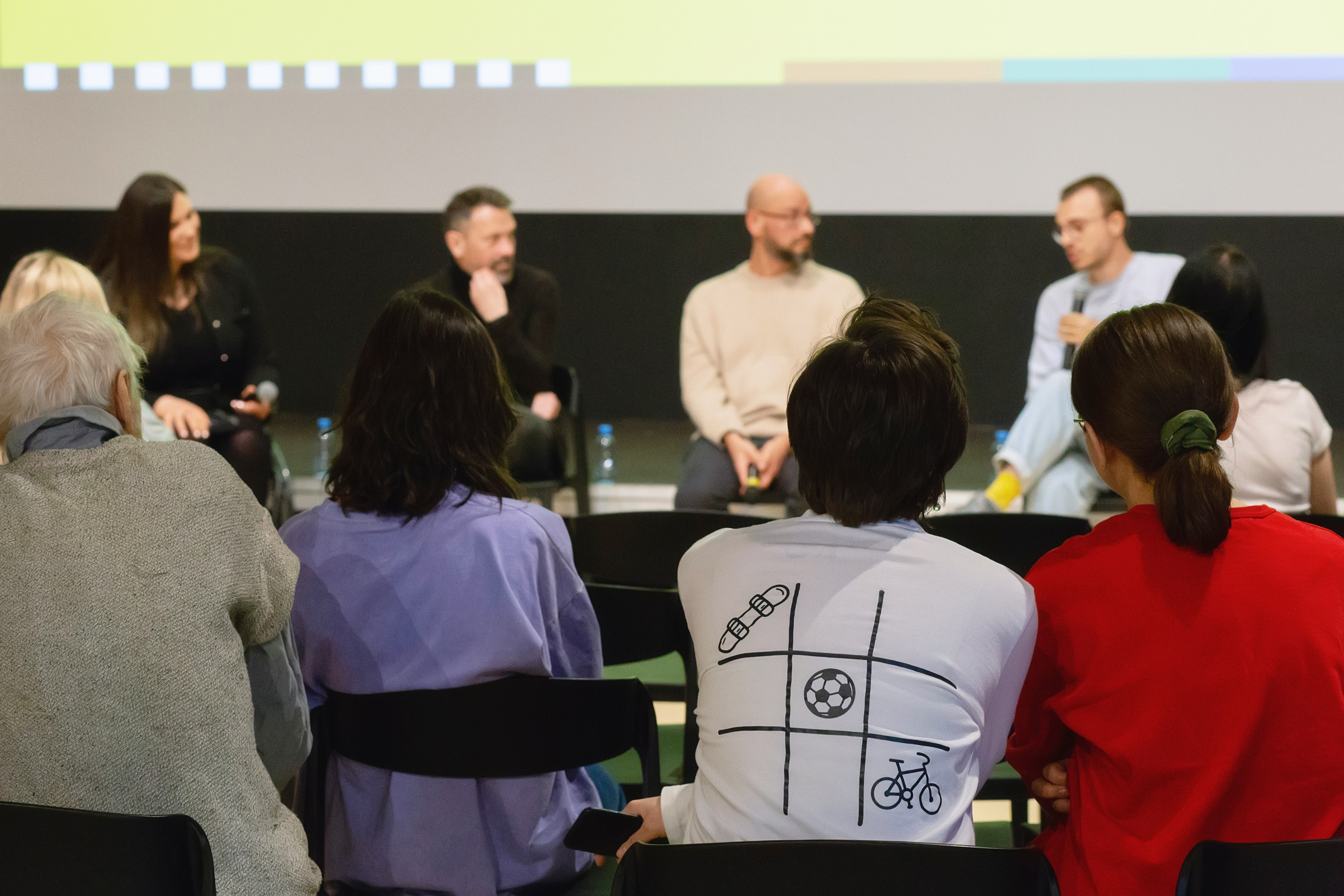 Фотосъемка дискуссии в Новой Голландии СПБ Публичное мероприятие. Портретные фотосессии, контент-съемки, репортаж