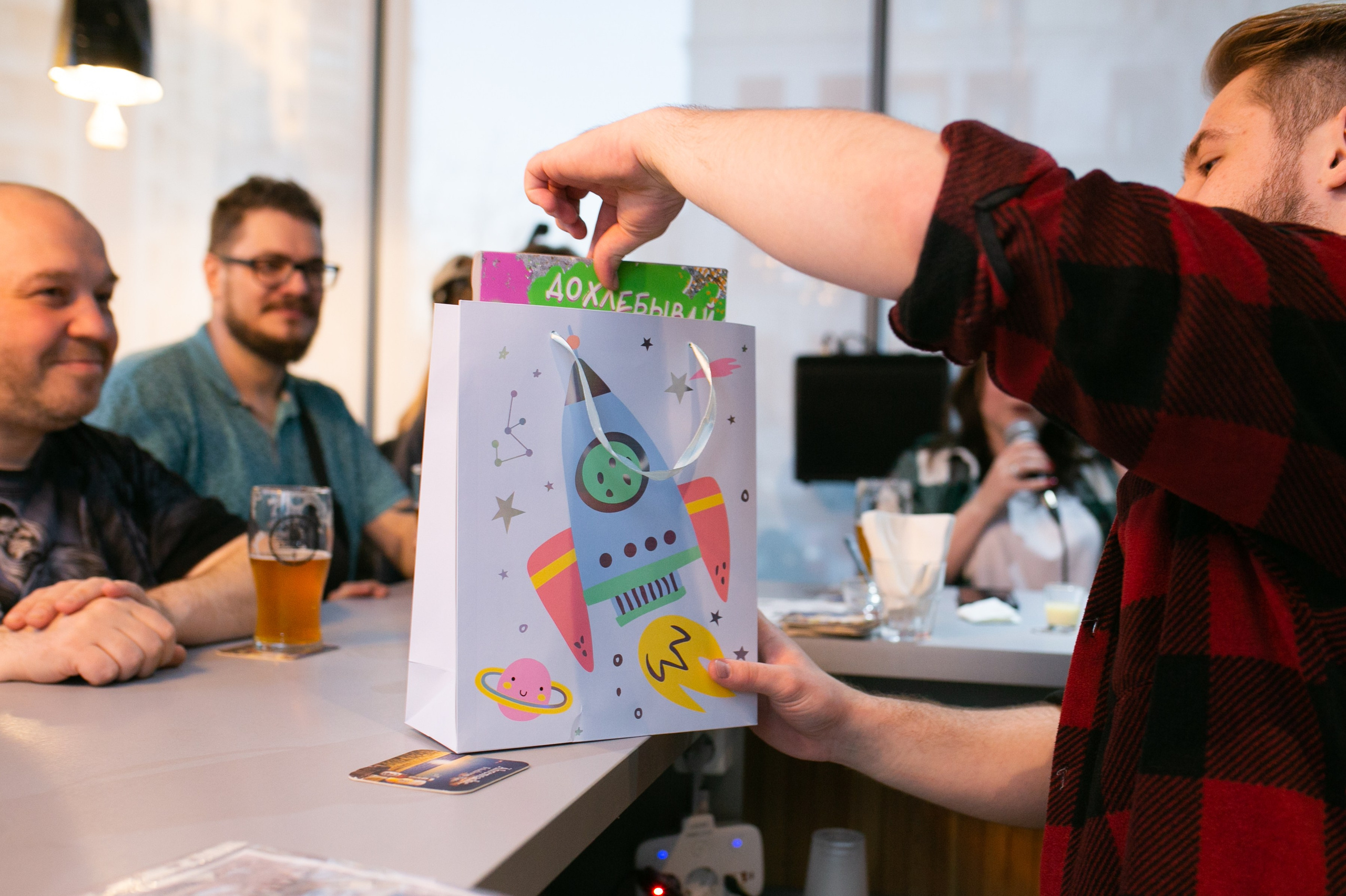 День рождения бара Добрый бондарь. Фотограф в Новосибирске Ася Зверева