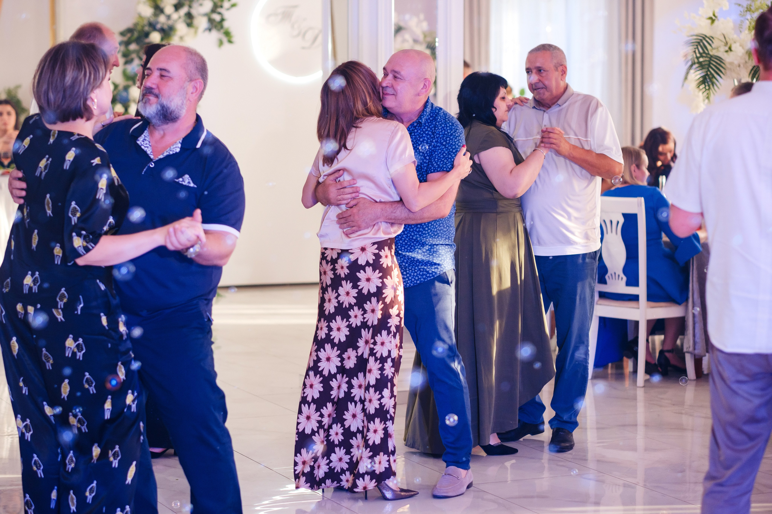 Тазабег и Диана. Свадебный фотограф | репортаж | праздники | крещение