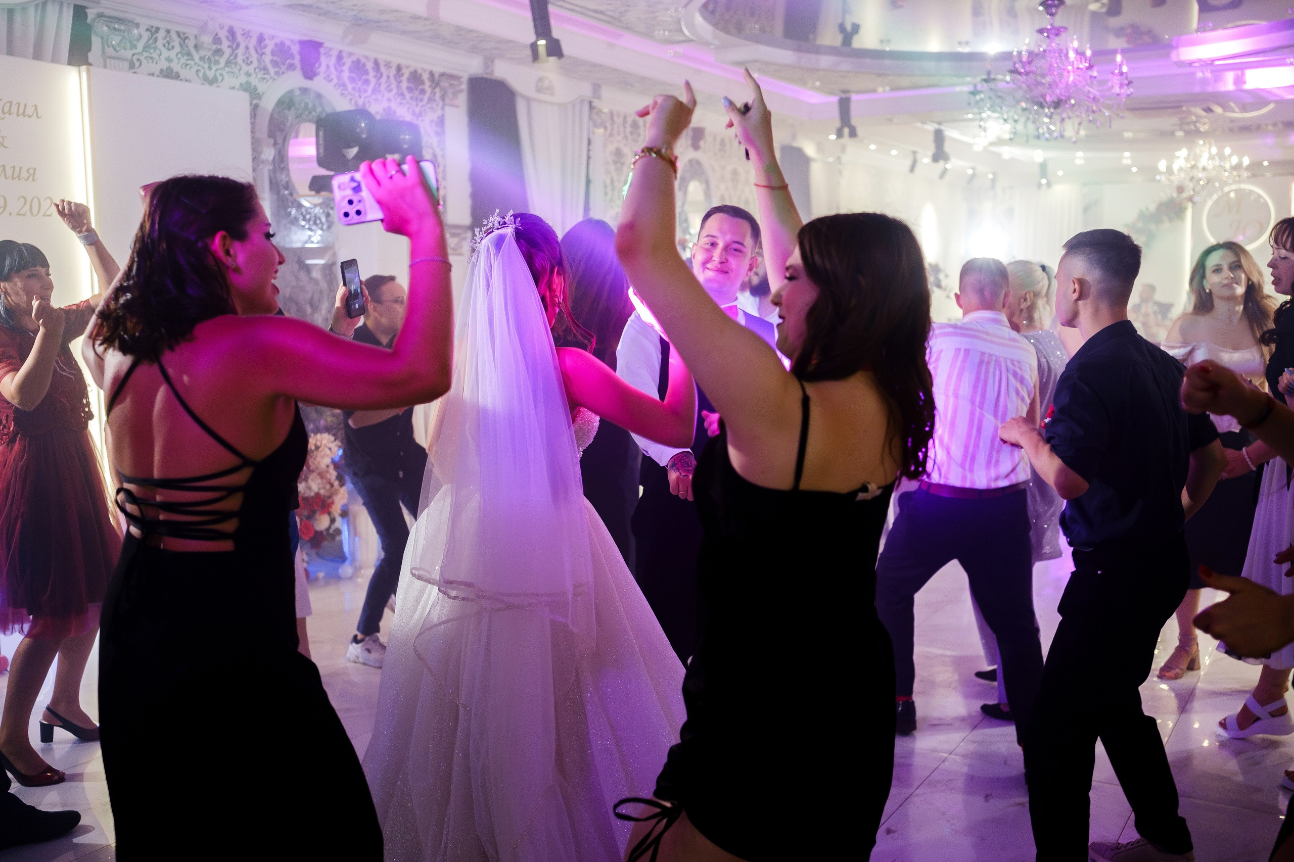 Михаил и Юлия. Свадебный фотограф | репортаж | праздники | крещение