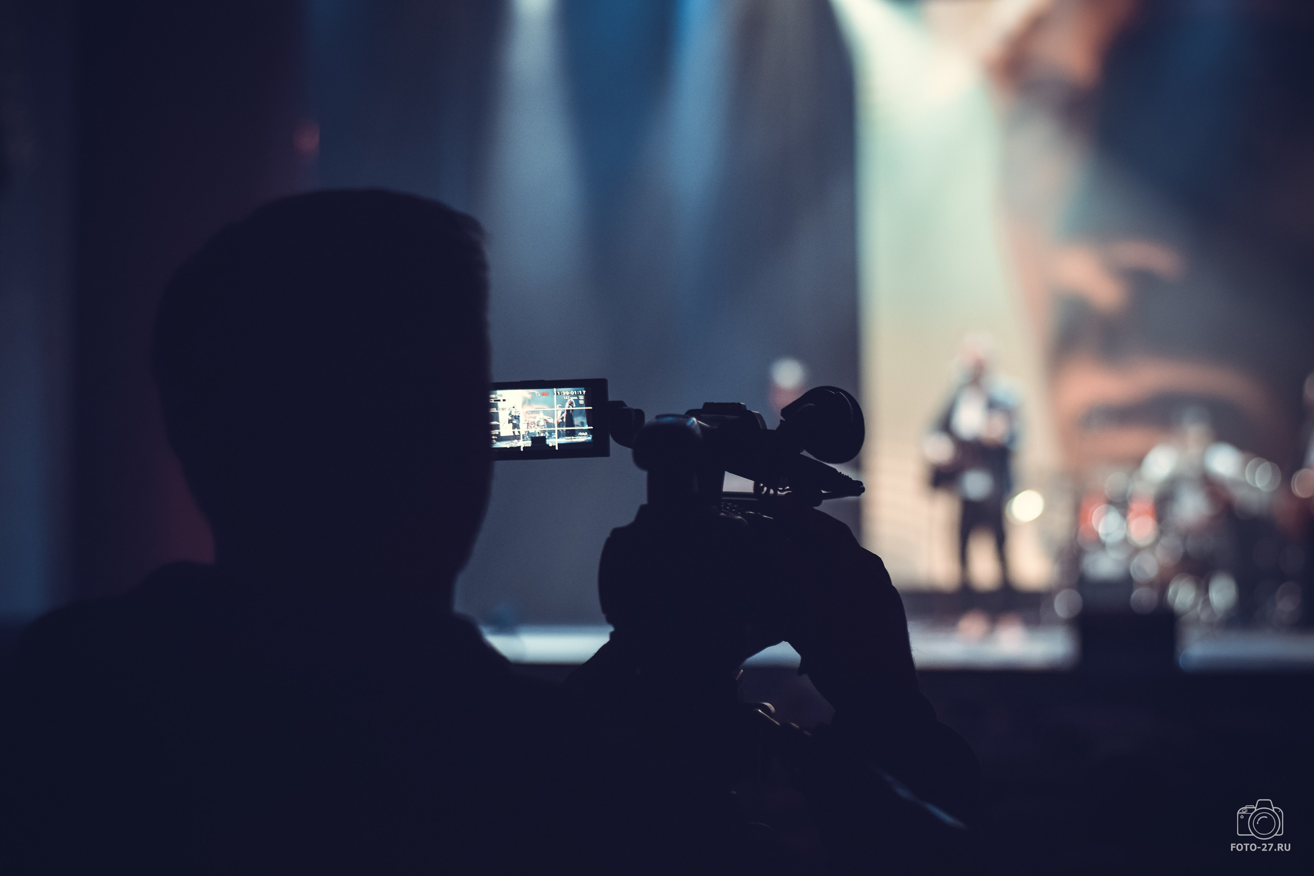 Антон Курдюмов фотограф в Хабаровске Рина Курдюмова фото27 foto27 Антон Дорофеев репортажный репортаж документалист Тони и Рина фотосоздатели ПаПаРоК Философия и любовь сольный концерт ОДОРА Хабаровск