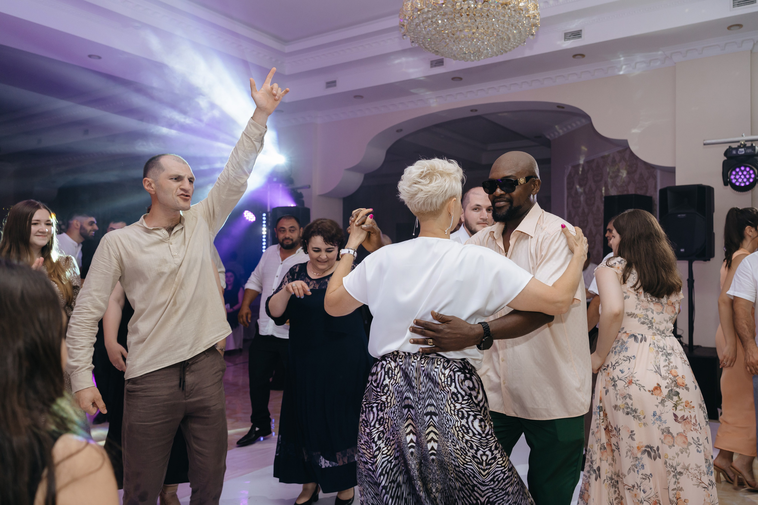 Артем и Лусине. Свадебный фотограф Красноярск Вязьминова Мария