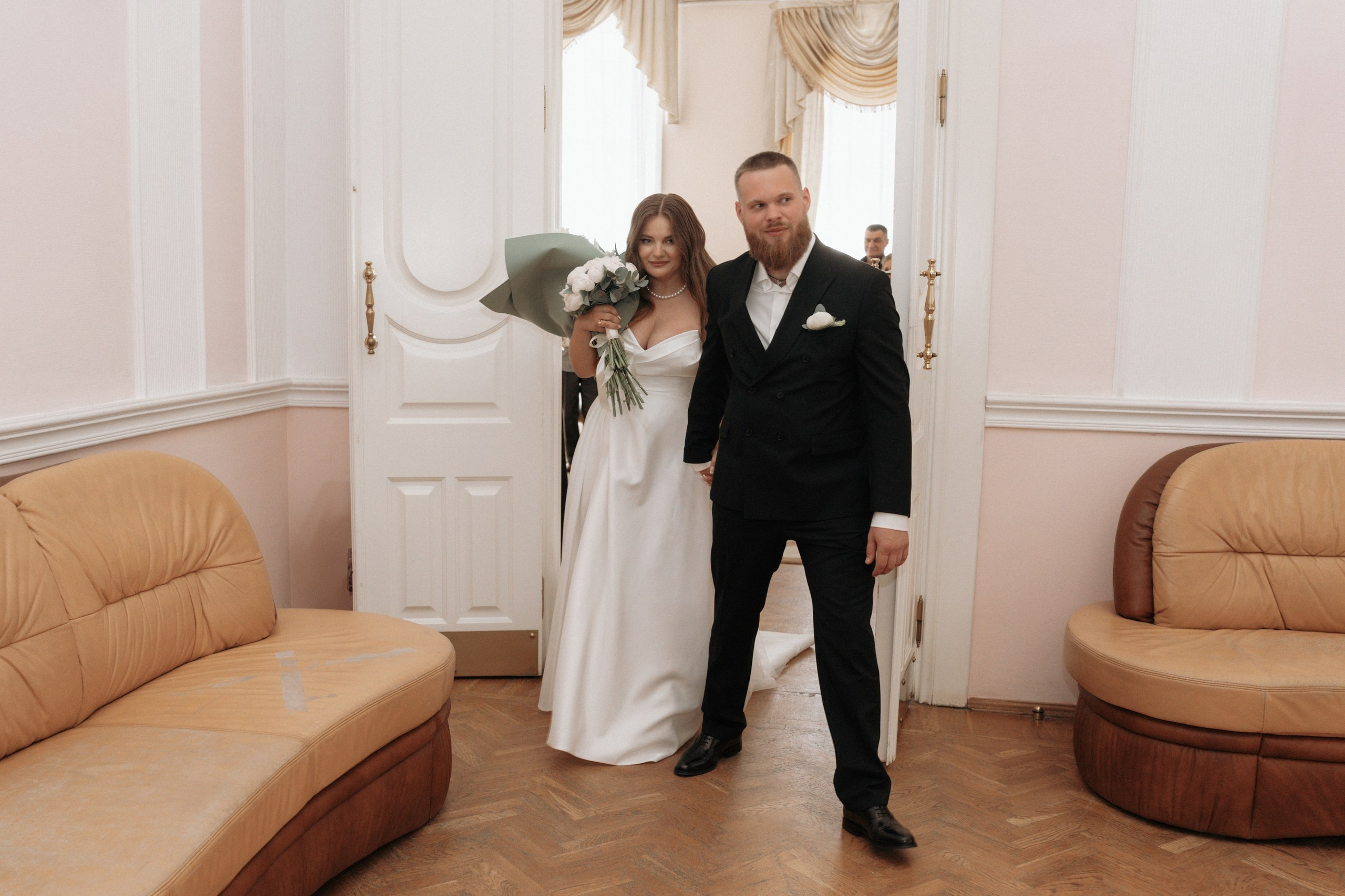 Свадьба Анастасии и Евгения, Картинная галерея, прогулка в лесу. Ресторан «Хлеб и Винотека». Свадебный фотограф в Тамбове Павел Четвертков