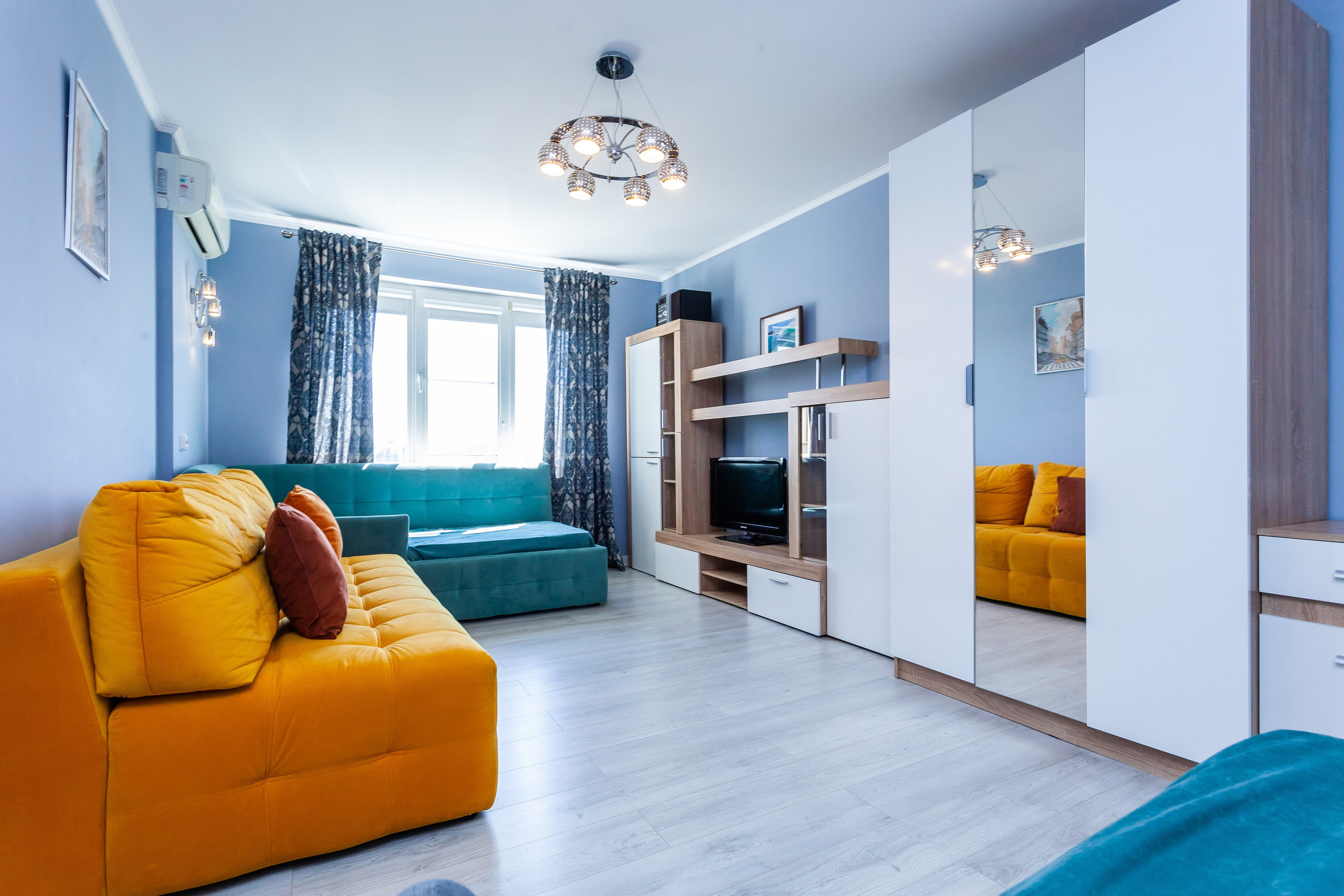 ***. Фотограф Денис Денисов