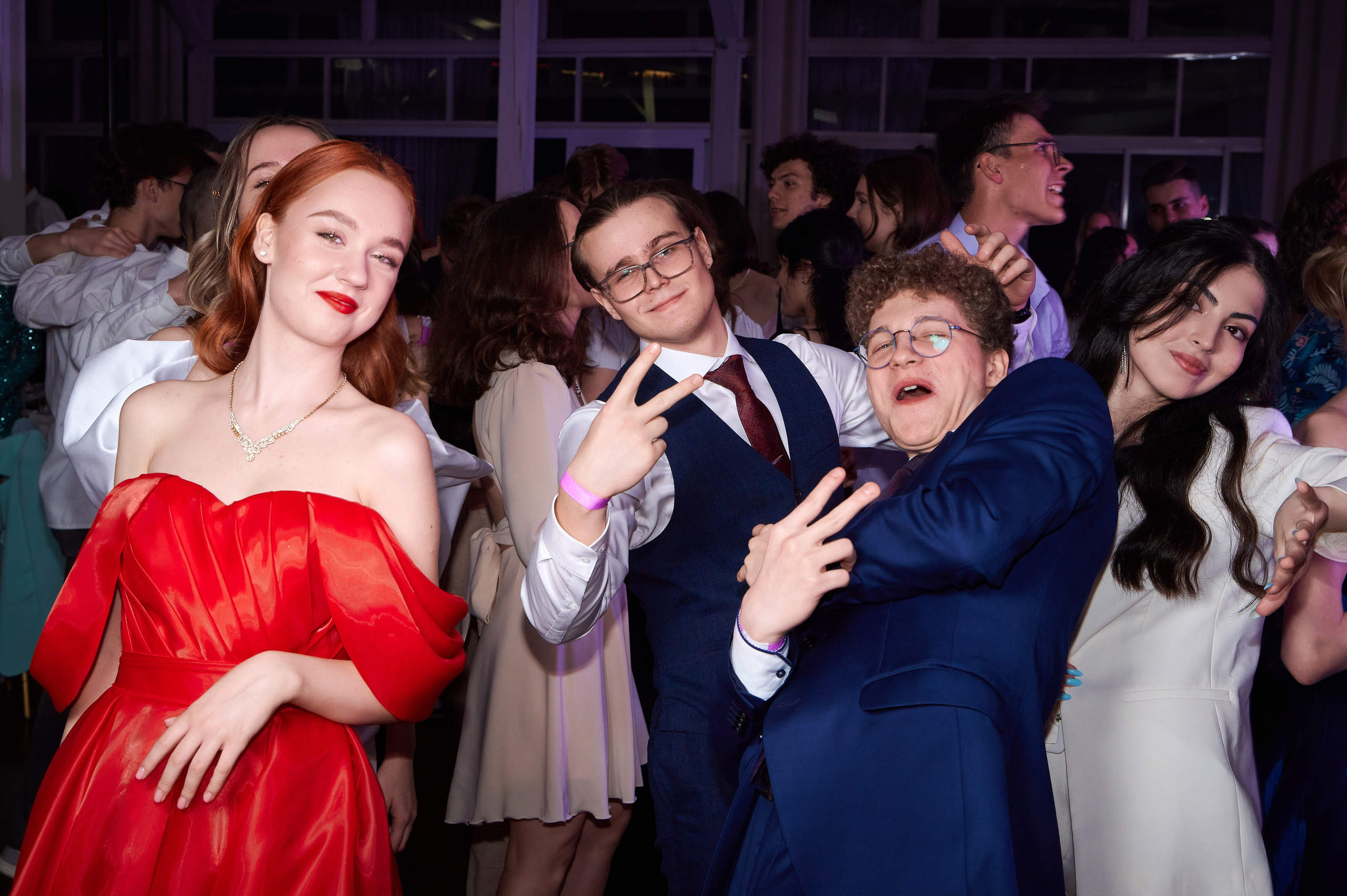 Школа. Выпускные 11 классы. Goganaft.ru — Репортажный фотограф в Москве Георгий Коненков