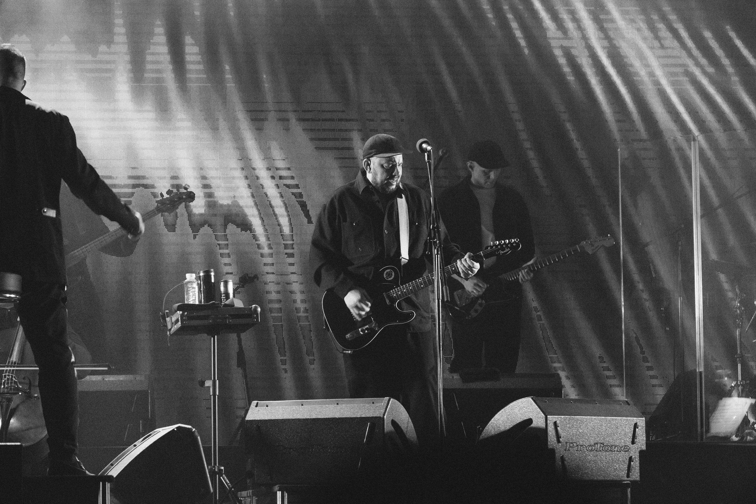 Сергей Бобунец в Красноярске 18.03.26. Фотограф Красноярск съемки лавстори, фотосессия в студии, портретная съемка, творческие фотосессии