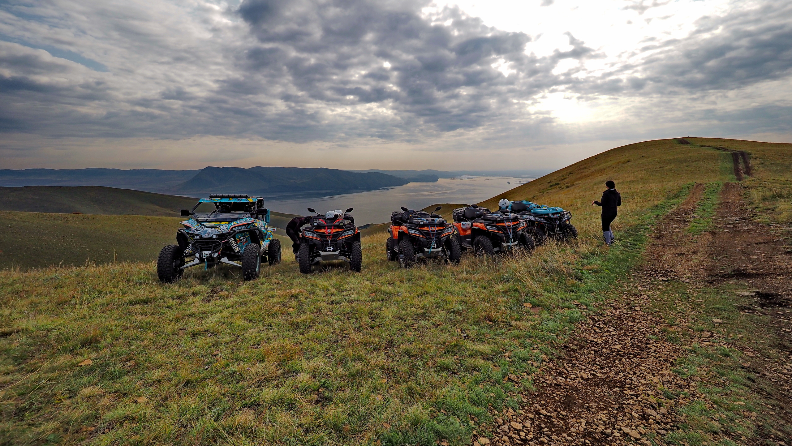 Походы и сплавы. Свадебный и семейный фотограф, видеограф. Живу в городе Нефтекамске, Б