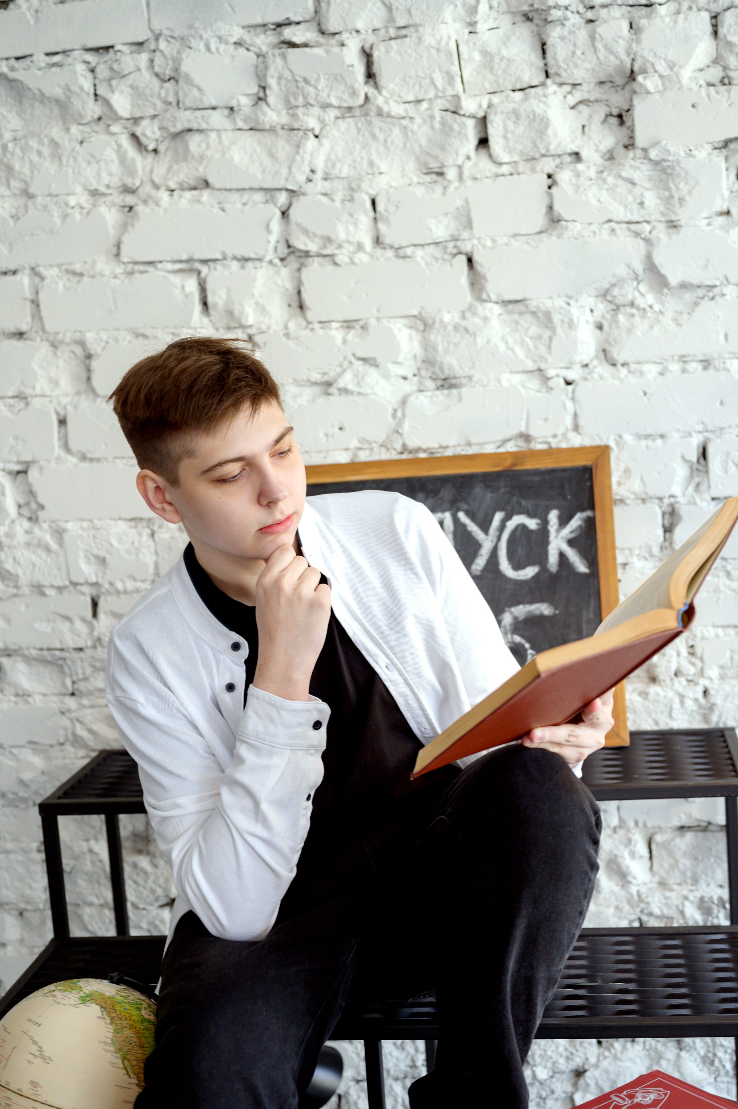 11 класс. студия. Фотограф новорожденных, семейный детский в Тюмени Татьяна Морозова