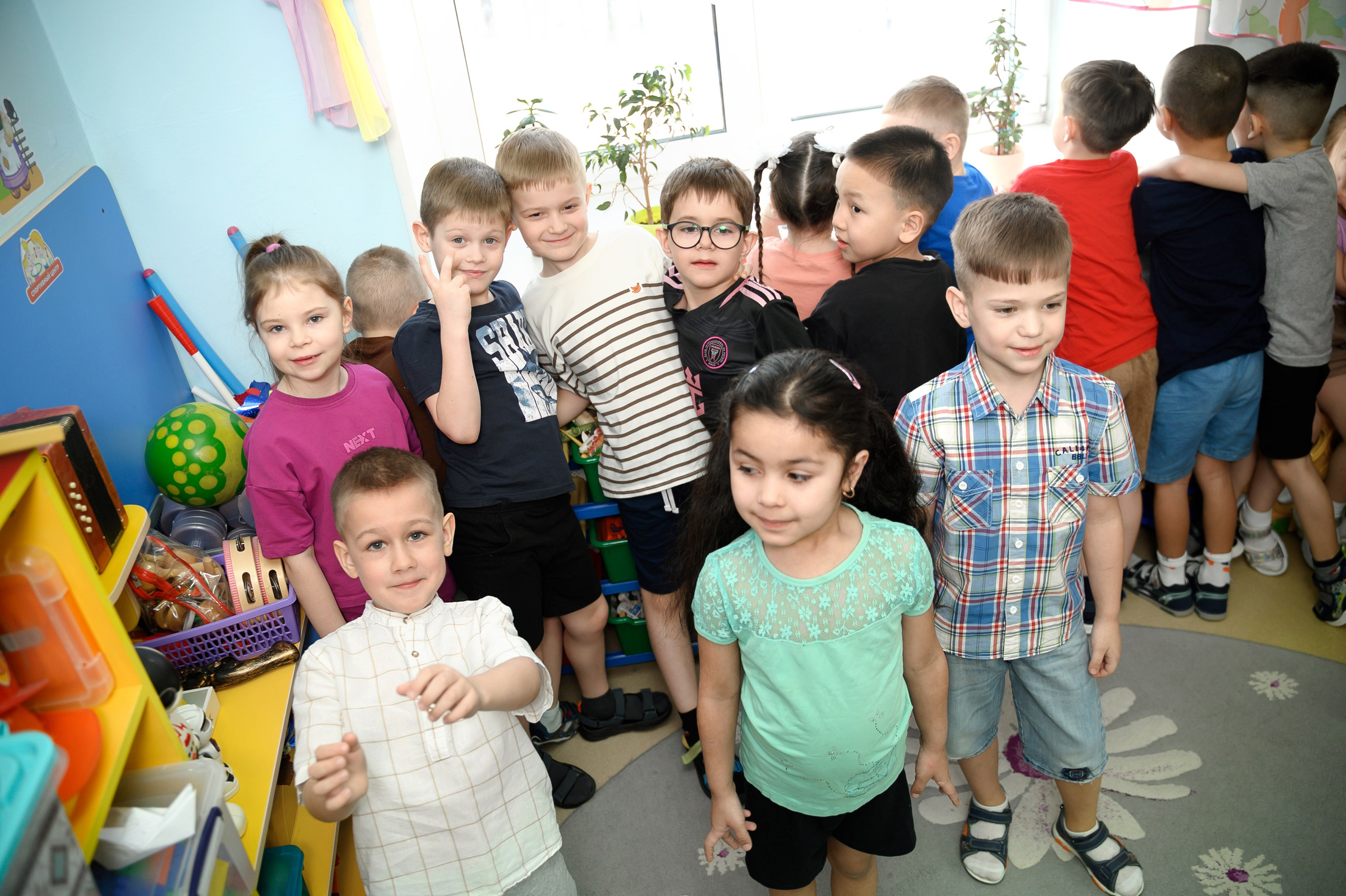 Гвоздички д\с 3 2к съемка в садике. Фотограф новорожденных, семейный детский в Тюмени Татьяна Морозова