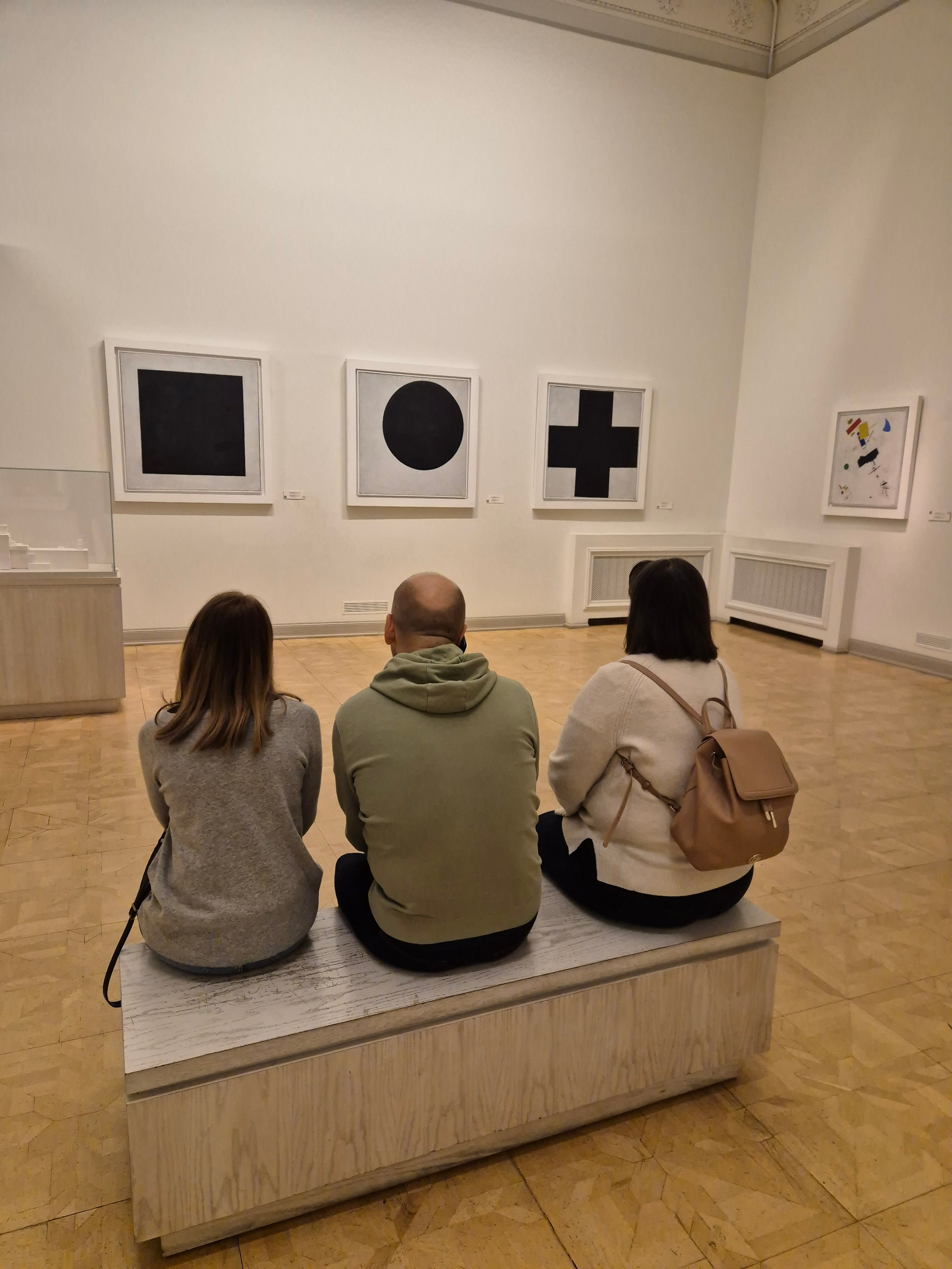 Искусство притягивает