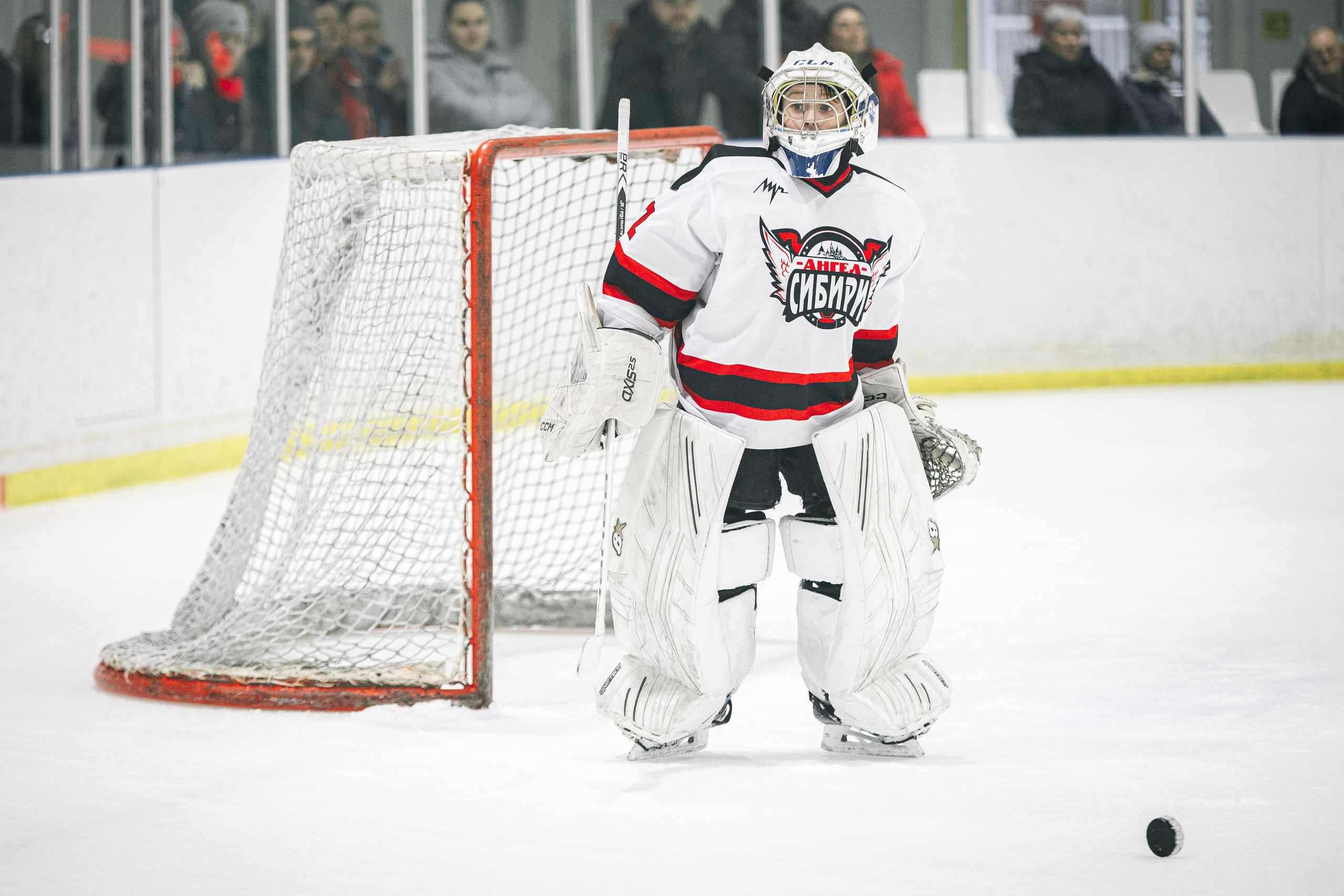 Первенство Тюмени по хоккею. MIG — студия спортивной фотографии Михаила Голянского
