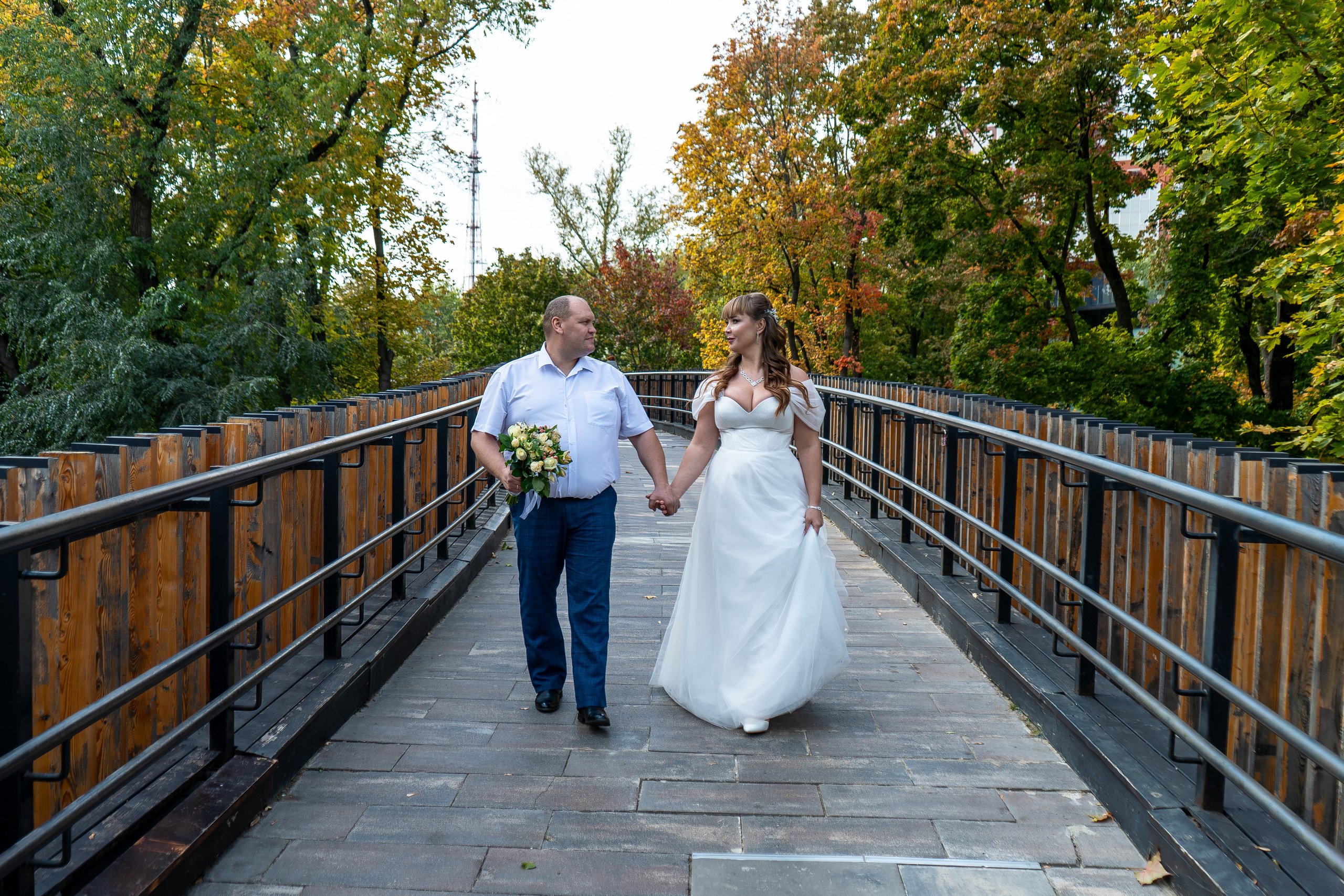 Сергей и Виктория свадебная прогулка в Воронеже. Свадебный фотограф и видеограф в Воронеже