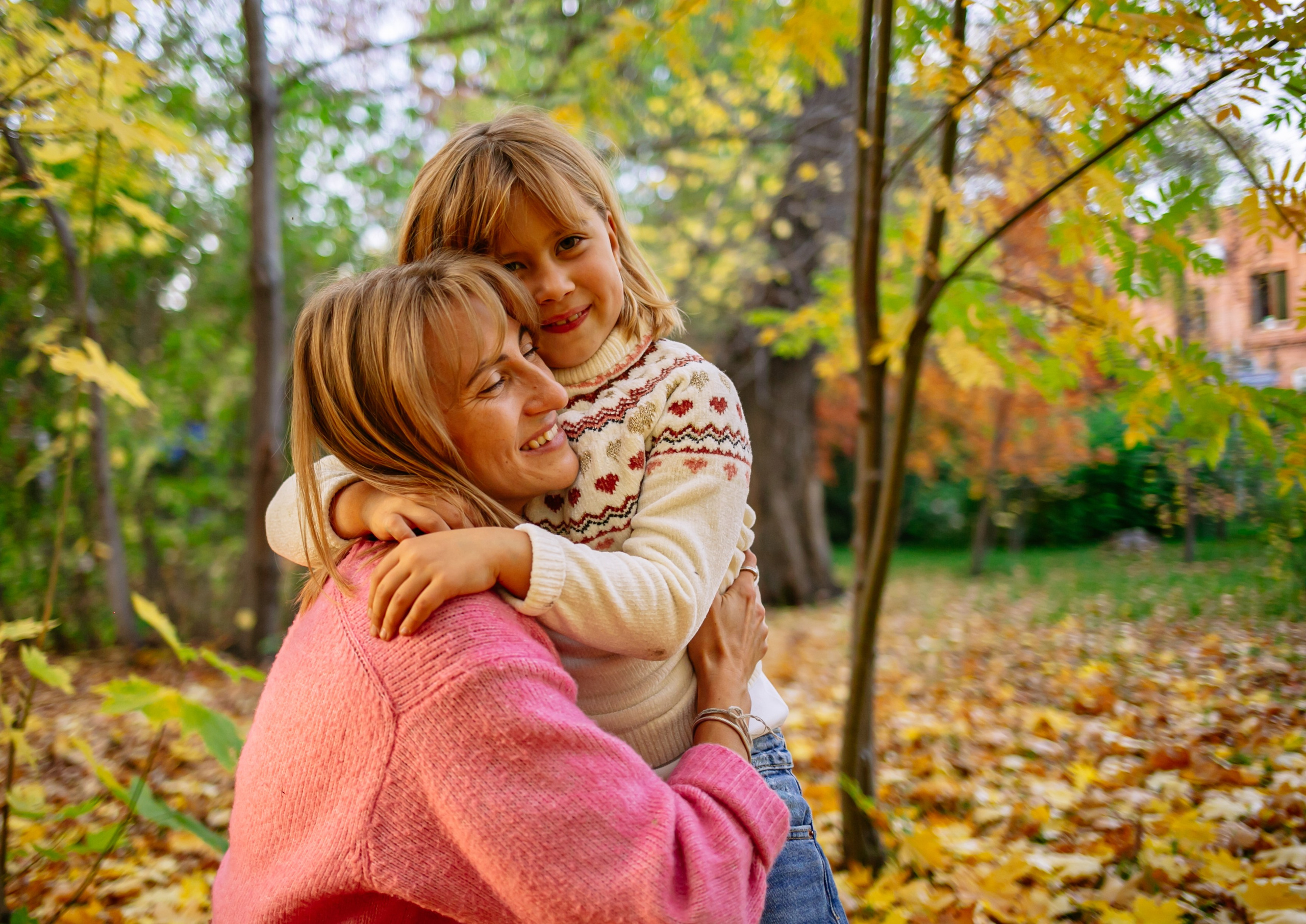 Юля, Анюта, Есения