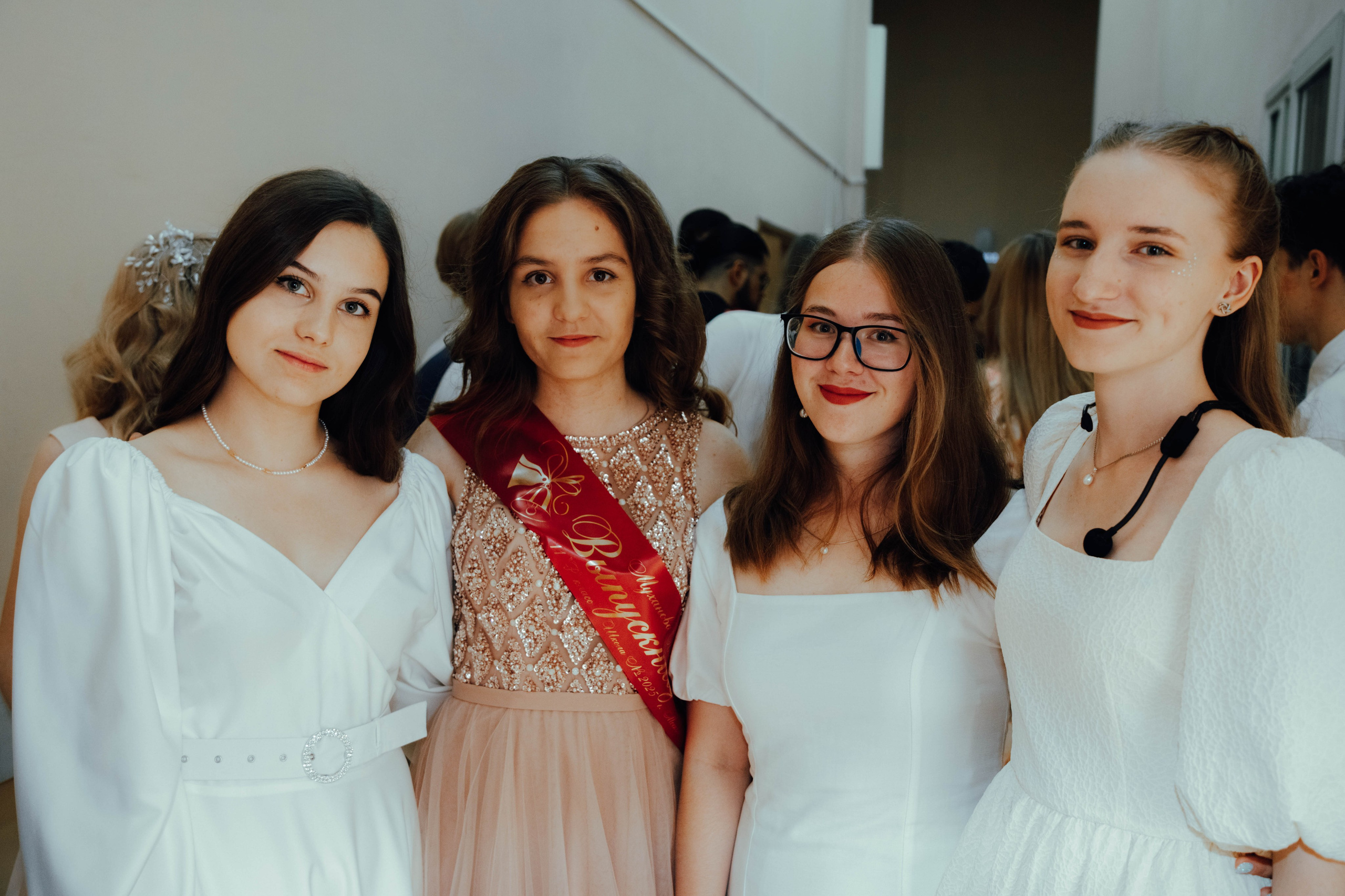 Вручение аттестатов. Репортажный фотограф Виктория Чорба