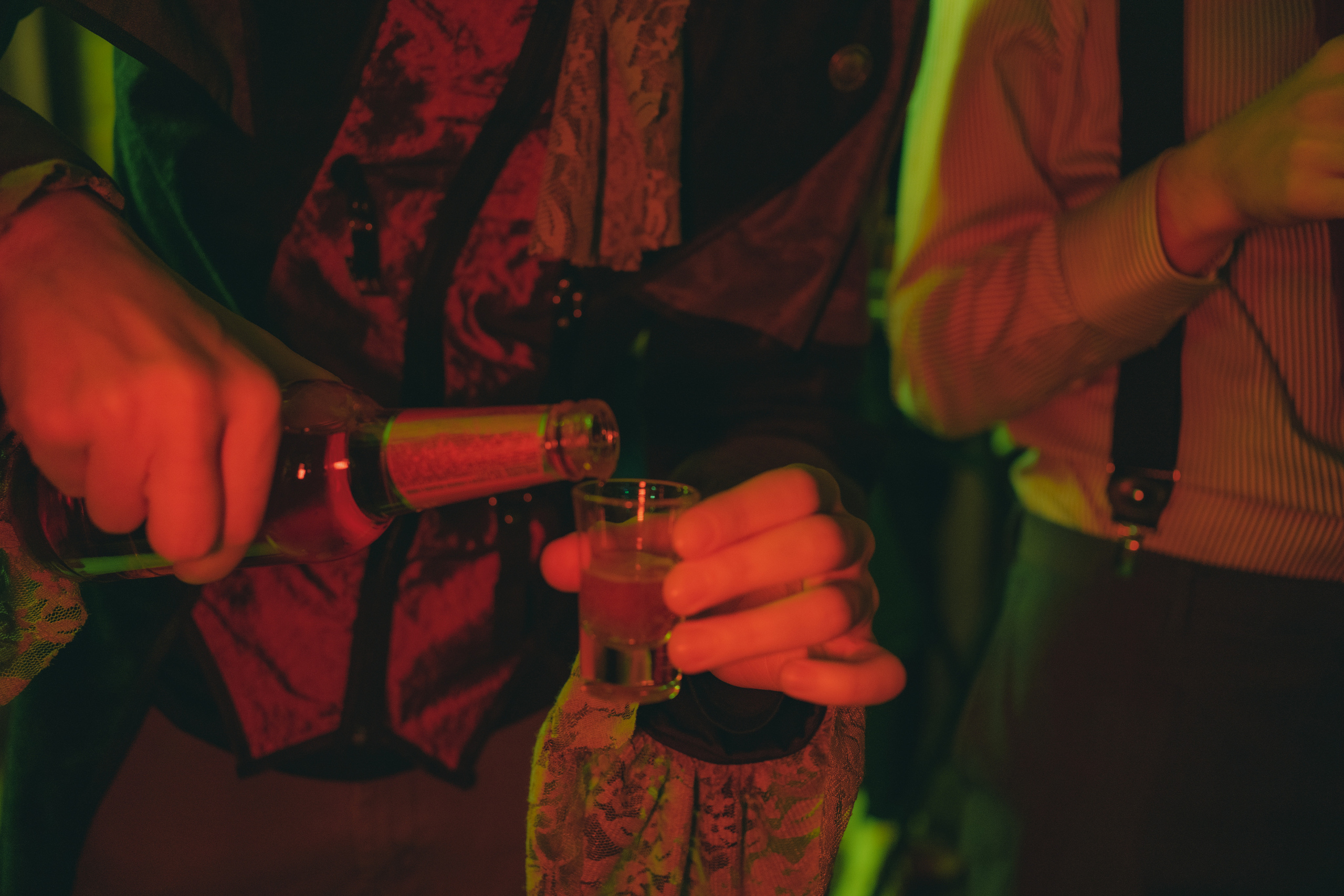 Вампирская вечеринка. Творческие фотосессии в Москве. Фотоальбом лидера группы ЯЛО