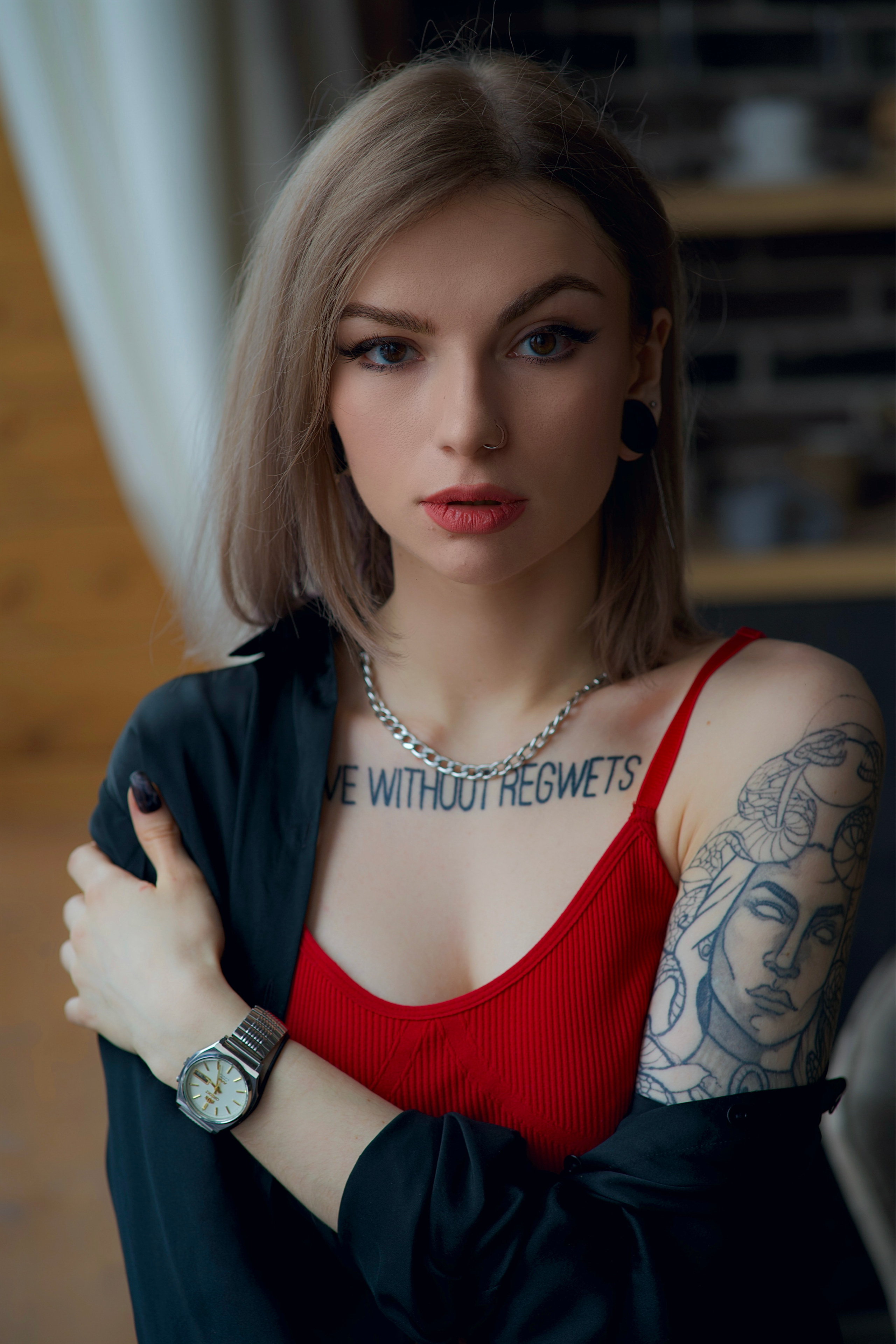 В кадре: визажист. Творческие фотосессии в Москве. Фотоальбом лидера группы ЯЛО