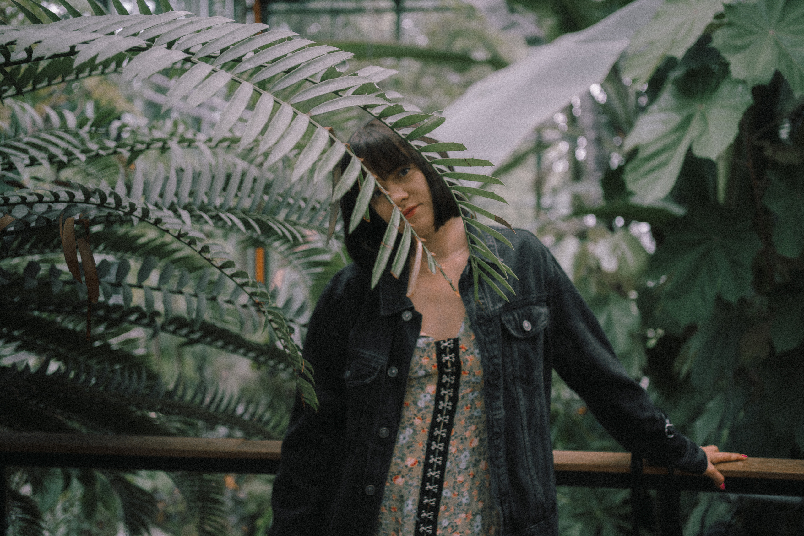 В кадре: сценарист. Творческие фотосессии в Москве. Фотоальбом лидера группы ЯЛО