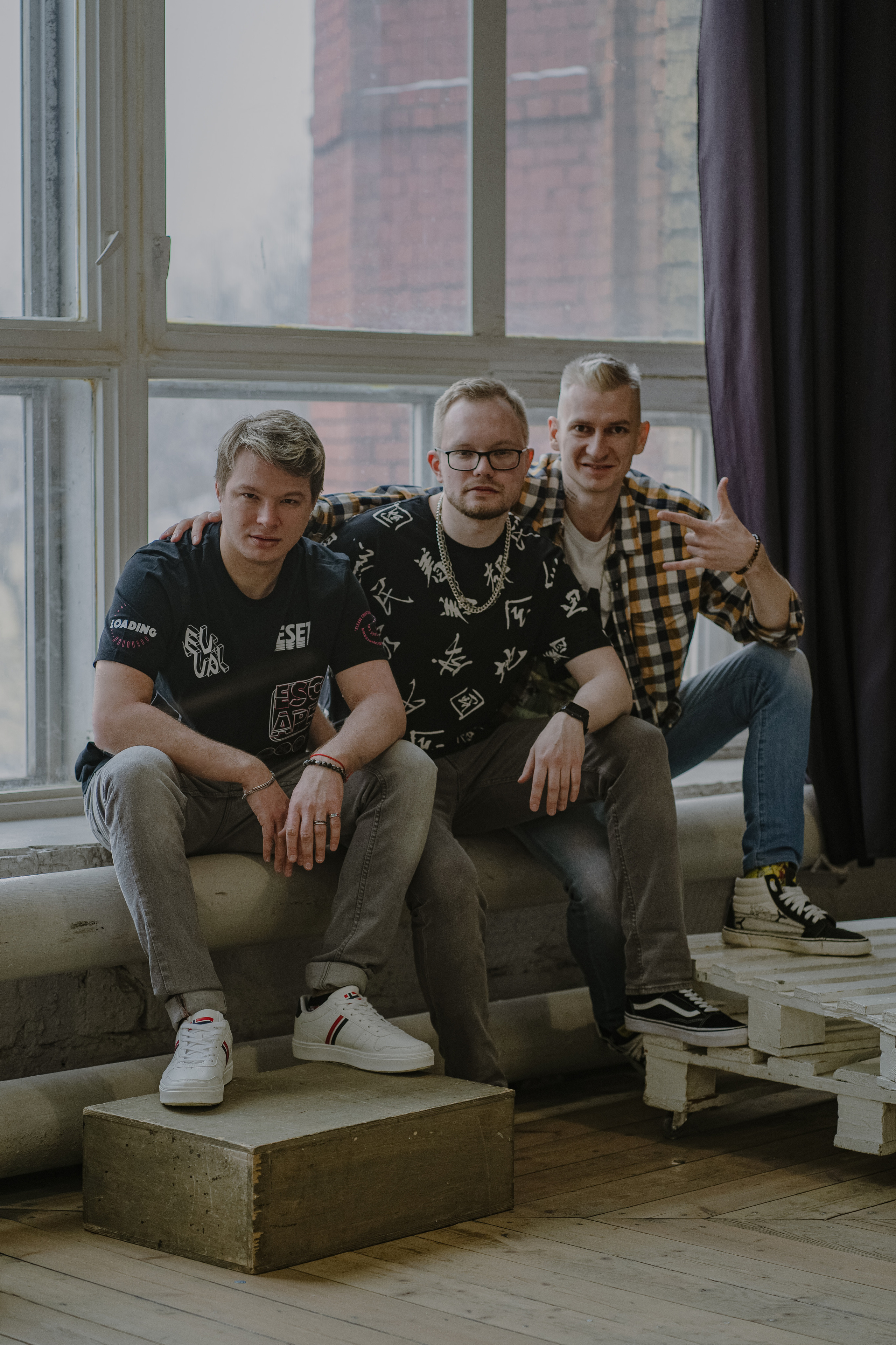 Под небом. Промо альбома. Творческие фотосессии в Москве. Фотоальбом лидера группы ЯЛО