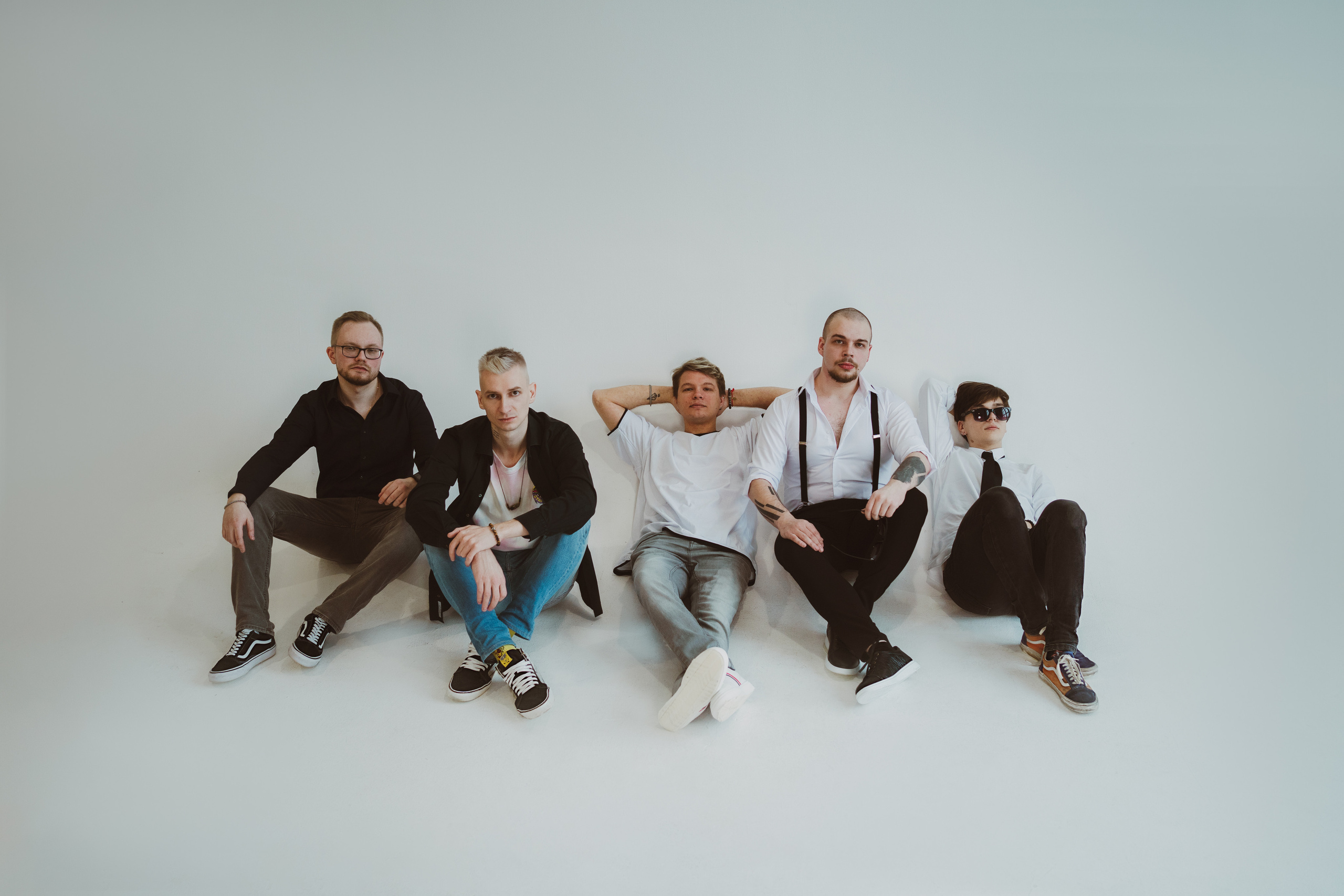 Под небом. Промо альбома. Творческие фотосессии в Москве. Фотоальбом лидера группы ЯЛО