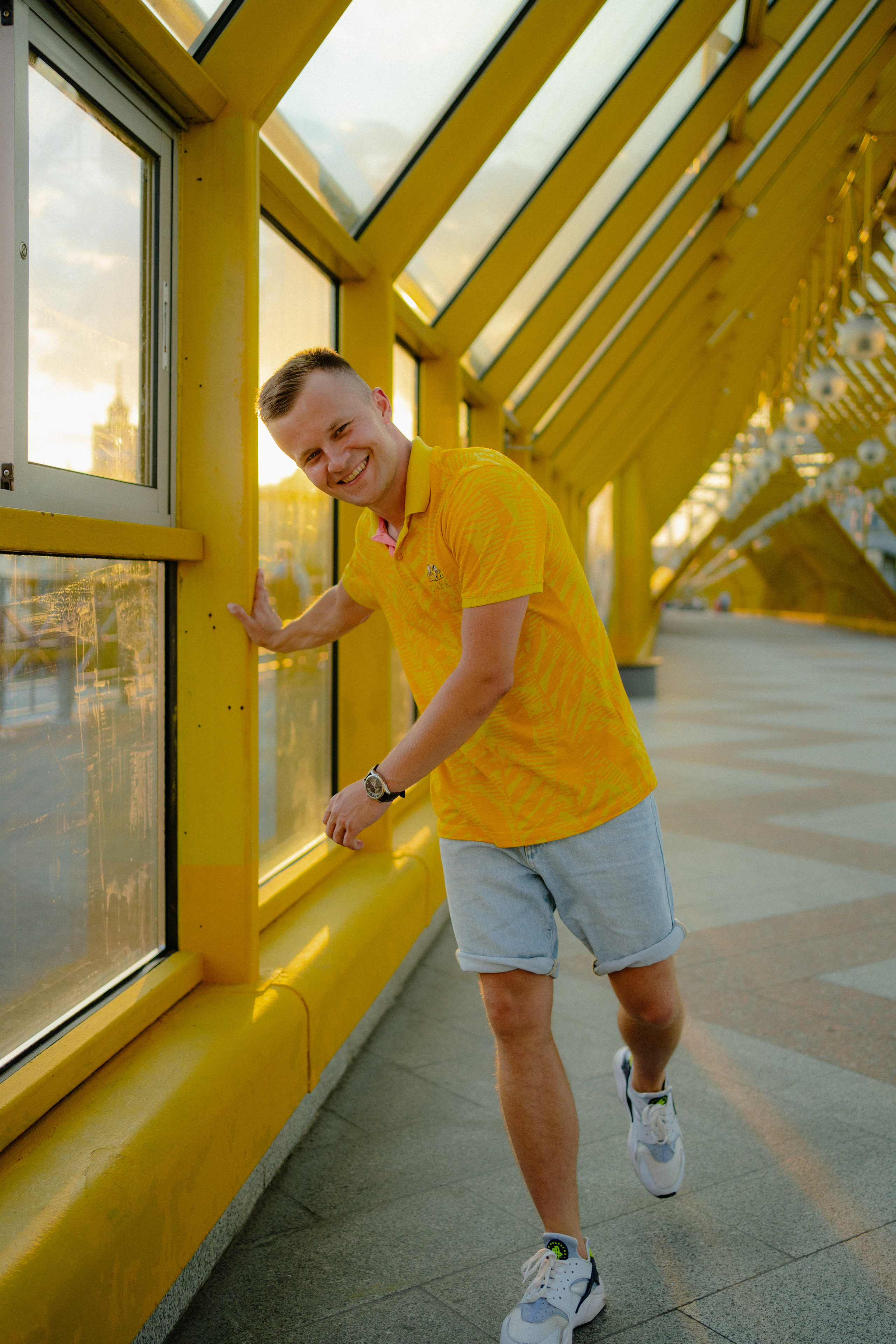 В кадре: танцор. Творческие фотосессии в Москве. Фотоальбом лидера группы ЯЛО