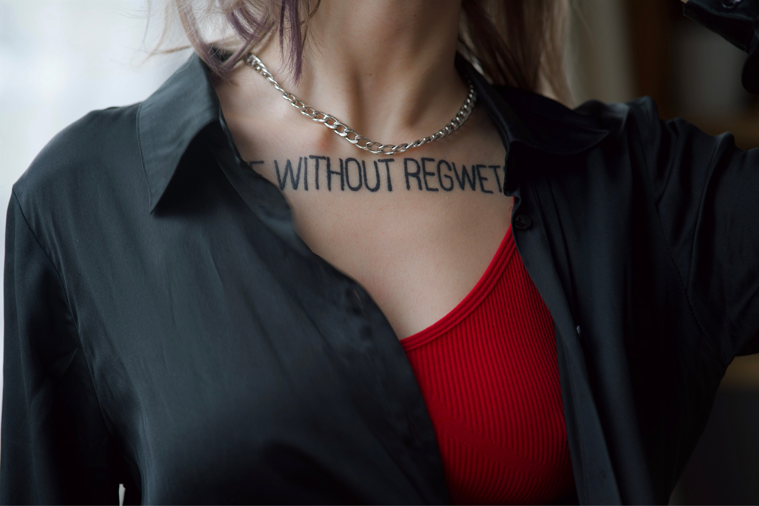 В кадре: визажист. Творческие фотосессии в Москве. Фотоальбом лидера группы ЯЛО