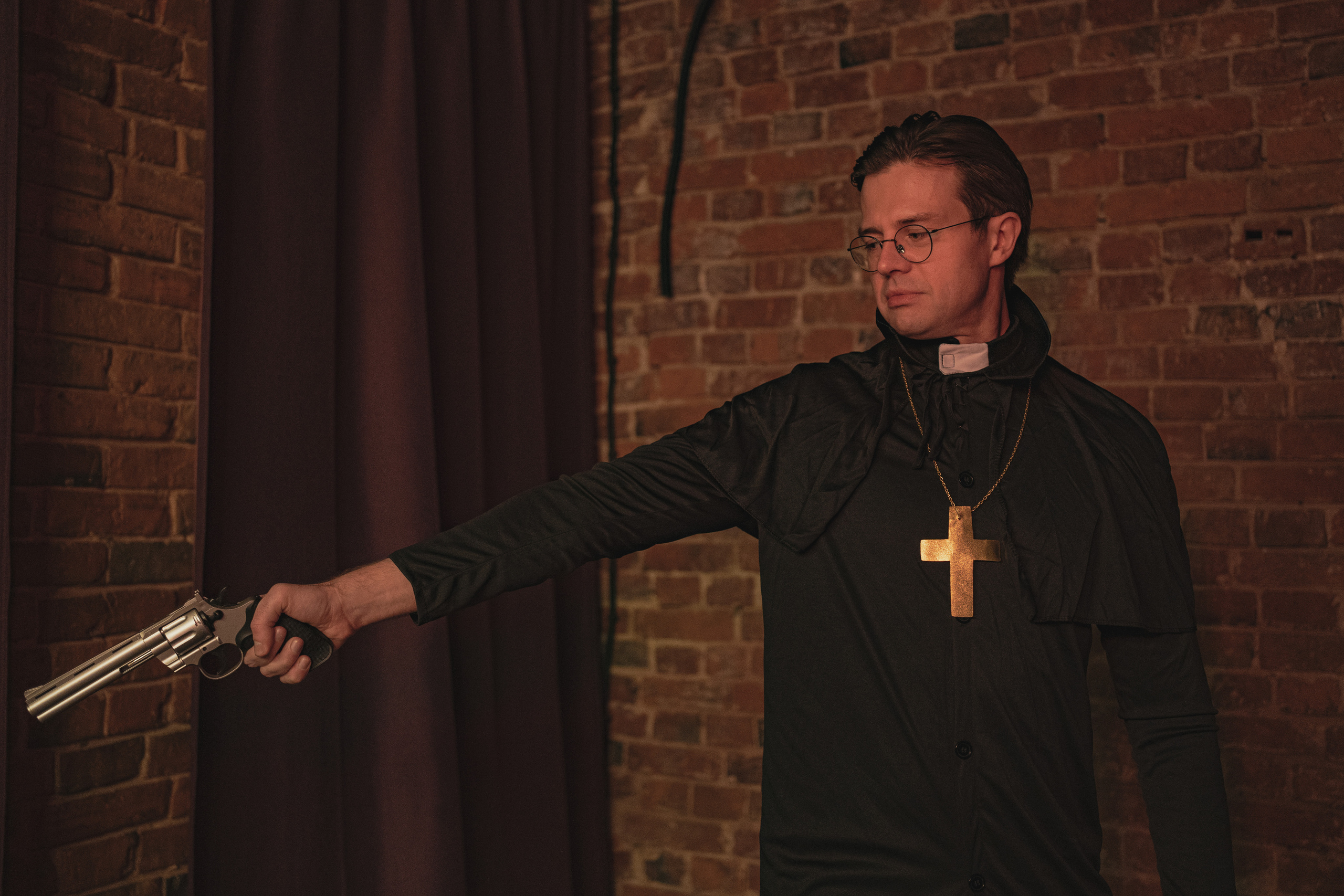 Вампирская вечеринка. Творческие фотосессии в Москве. Фотоальбом лидера группы ЯЛО