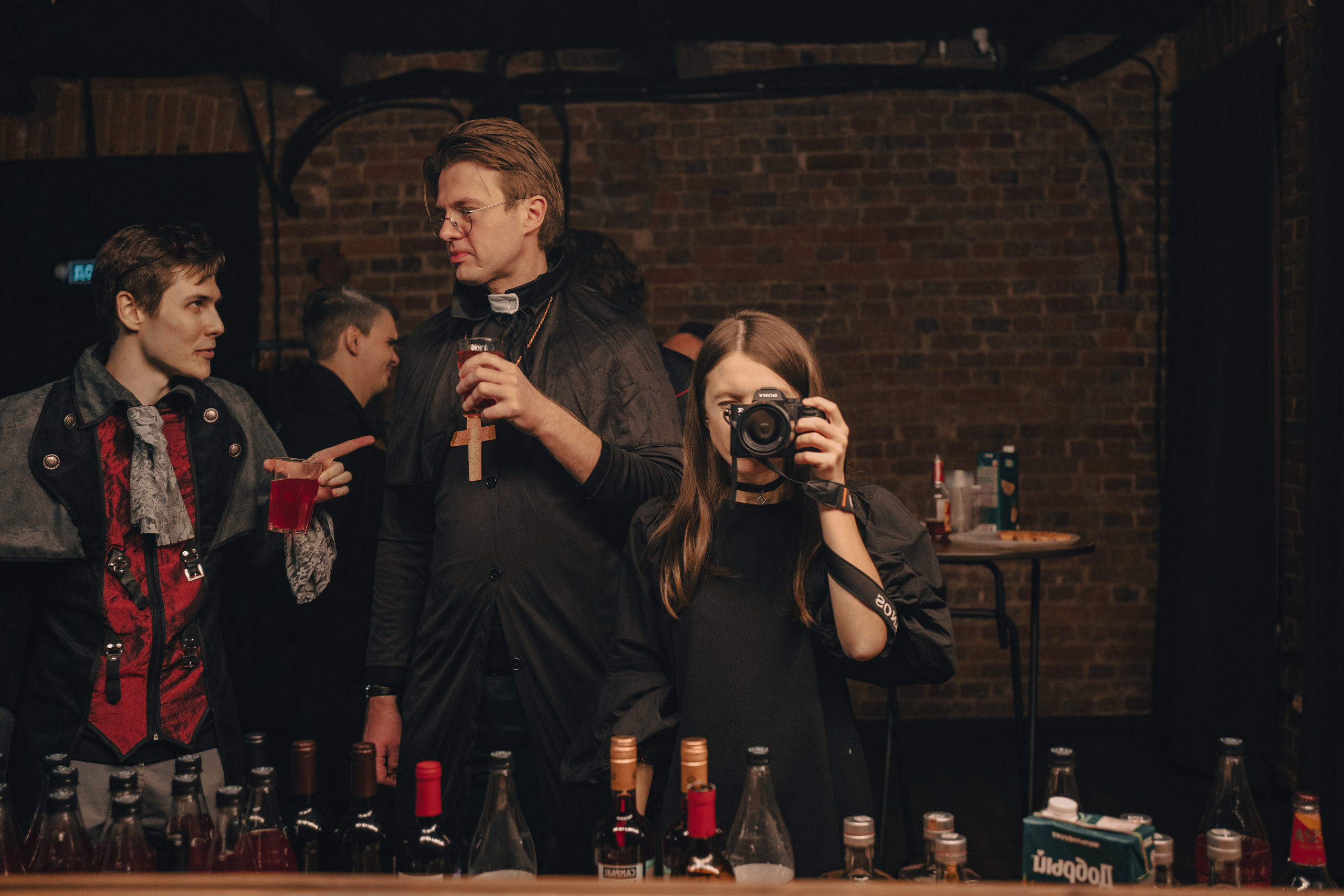 Вампирская вечеринка. Творческие фотосессии в Москве. Фотоальбом лидера группы ЯЛО
