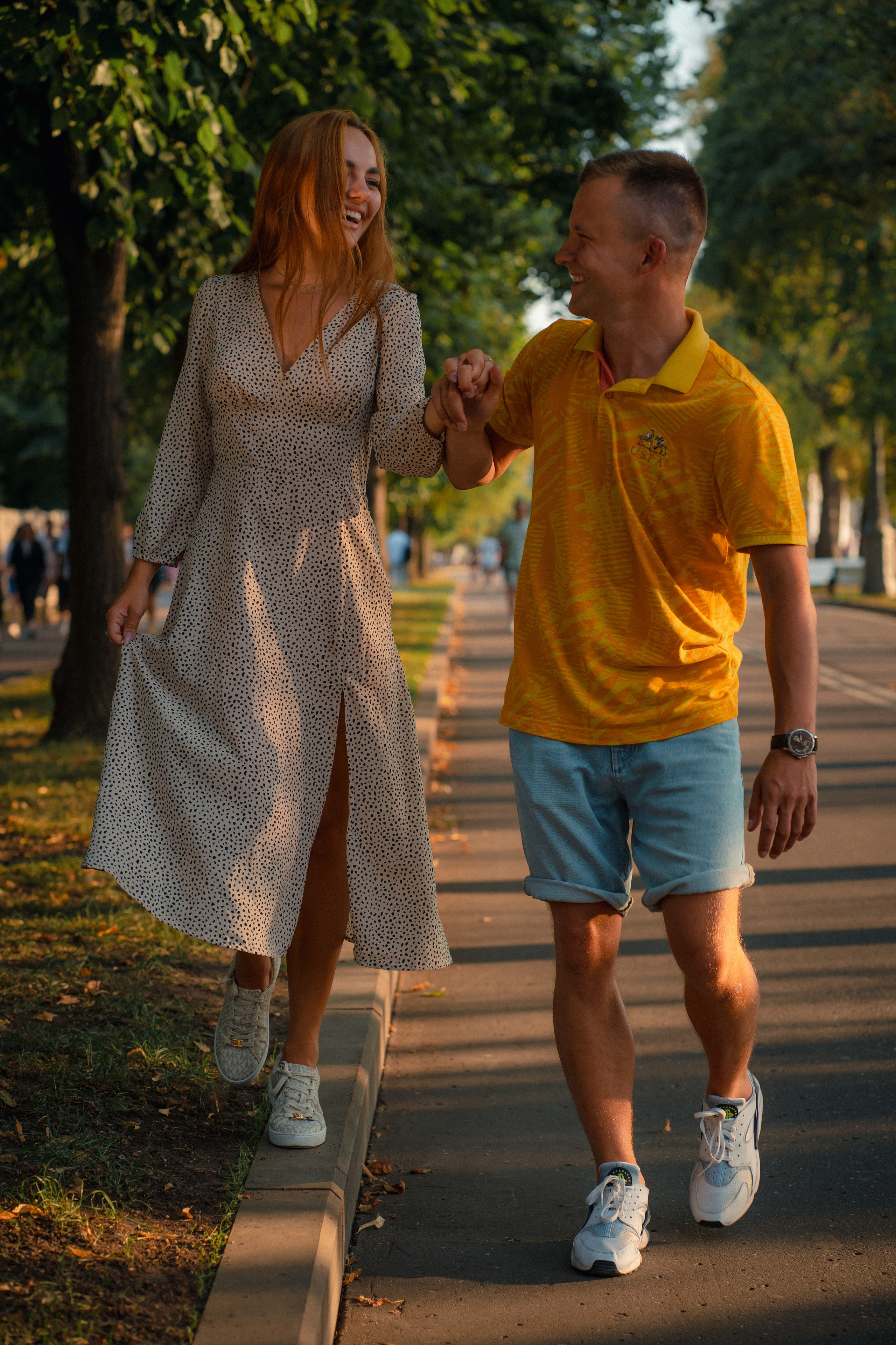 Фотопрогулка. Лавстори. Творческие фотосессии в Москве. Фотоальбом лидера группы ЯЛО