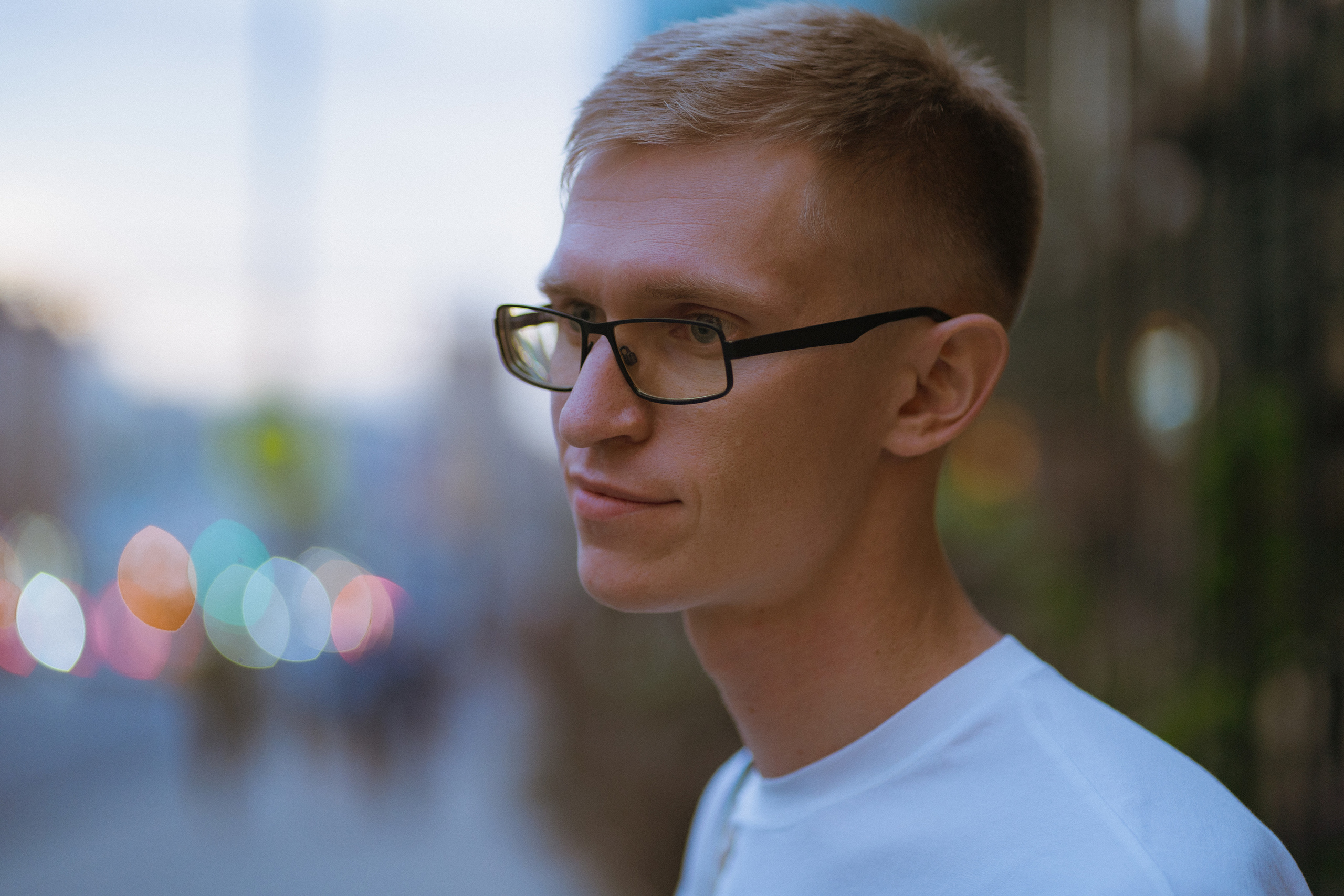 В кадре: поэт. Творческие фотосессии в Москве. Фотоальбом лидера группы ЯЛО