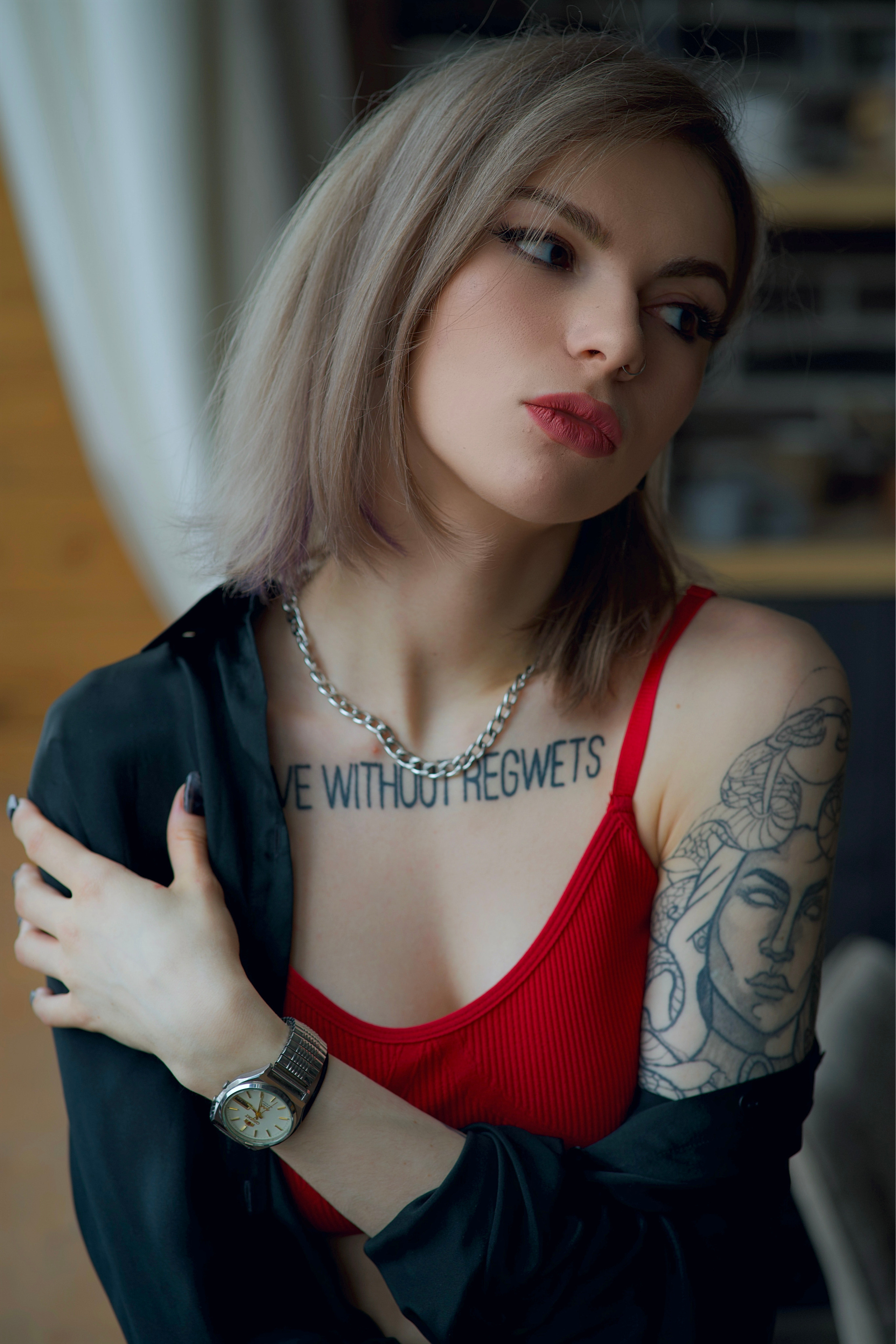 В кадре: визажист. Творческие фотосессии в Москве. Фотоальбом лидера группы ЯЛО