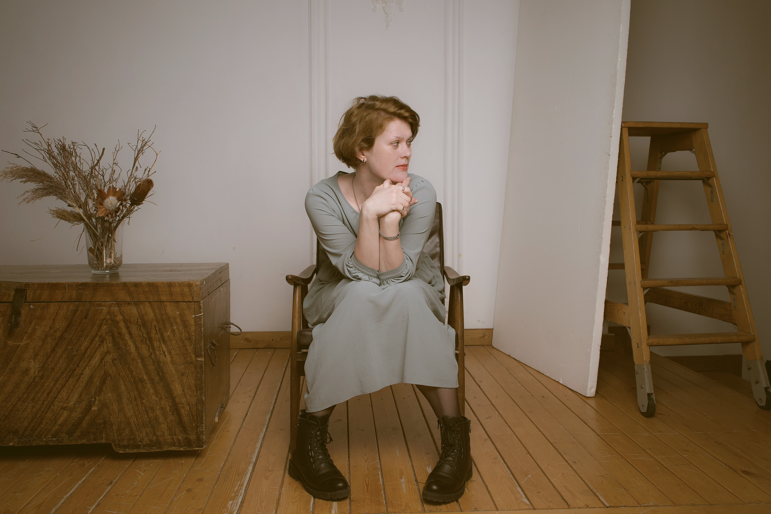 В кадре: писатель. Творческие фотосессии в Москве. Фотоальбом лидера группы ЯЛО