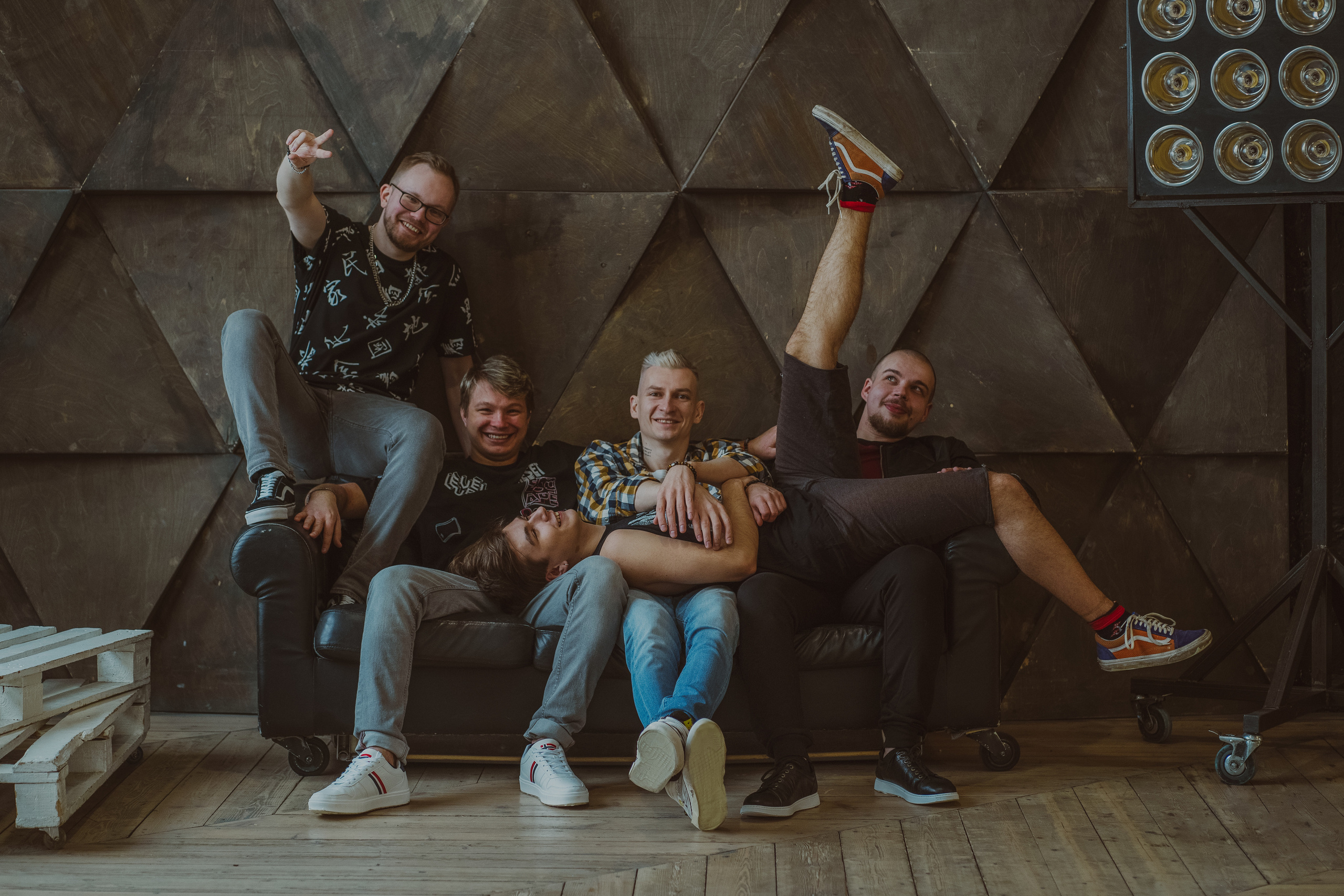 Под небом. Промо альбома. Творческие фотосессии в Москве. Фотоальбом лидера группы ЯЛО