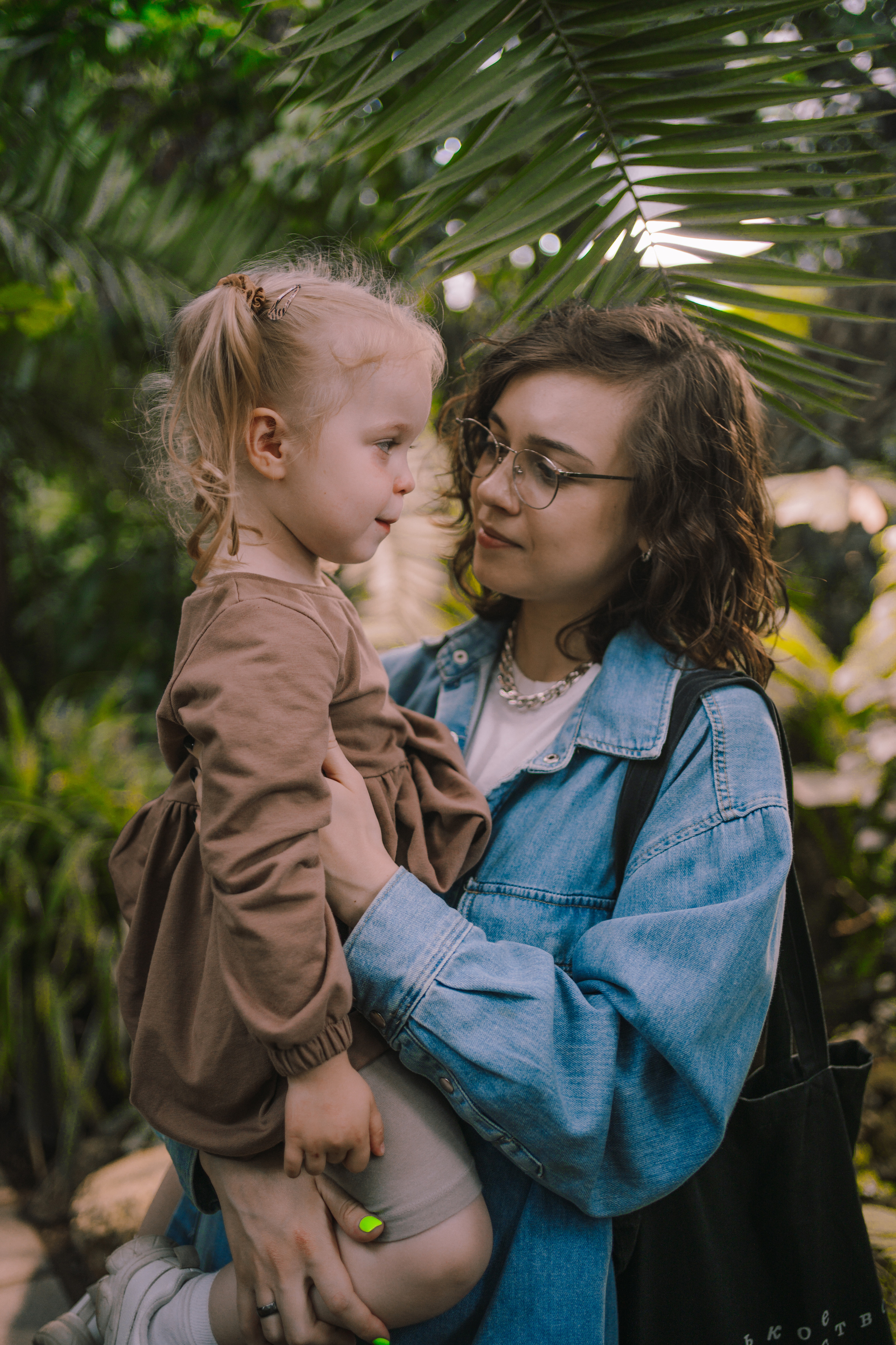 Семейная фотопрогулка. Творческие фотосессии в Москве. Фотоальбом лидера группы ЯЛО