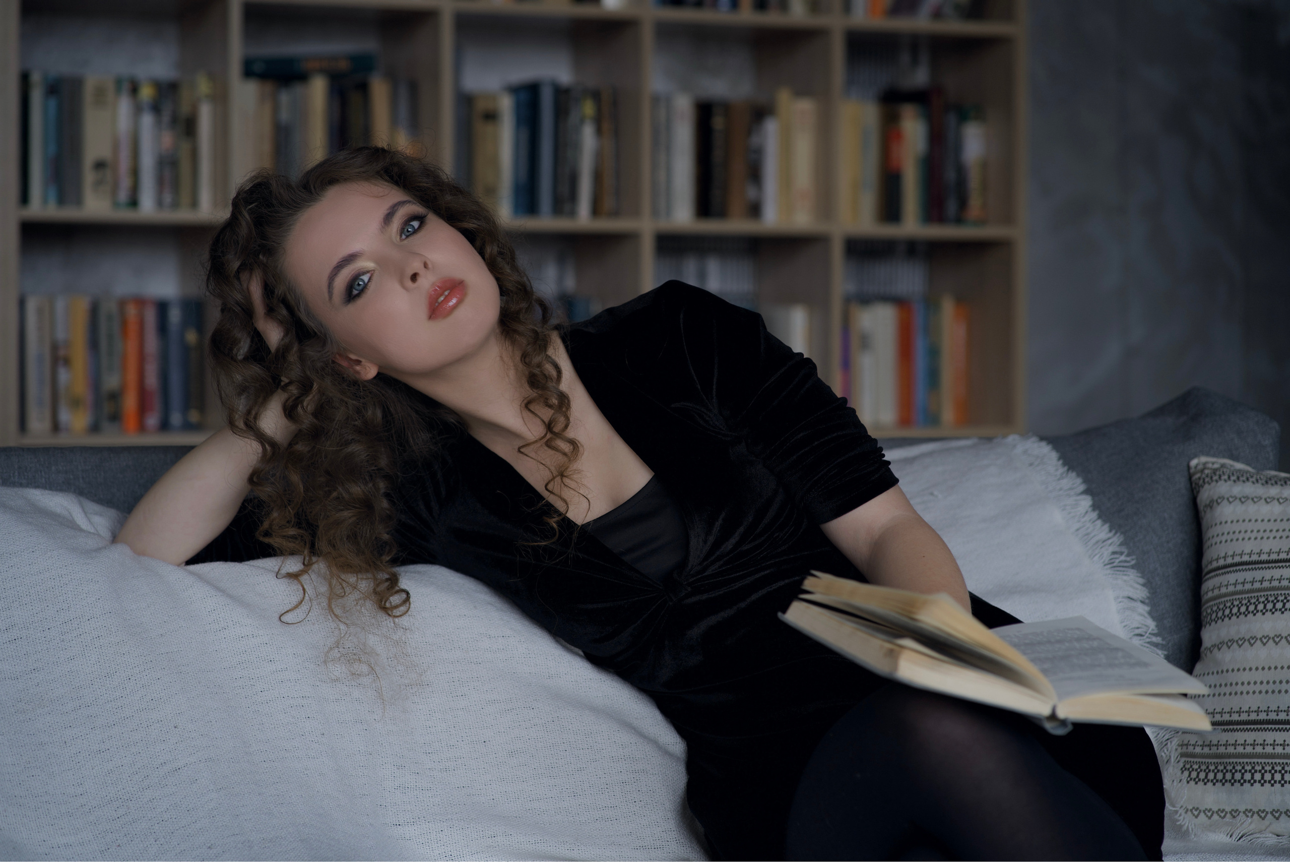 В кадре: сценарист. Творческие фотосессии в Москве. Фотоальбом лидера группы ЯЛО