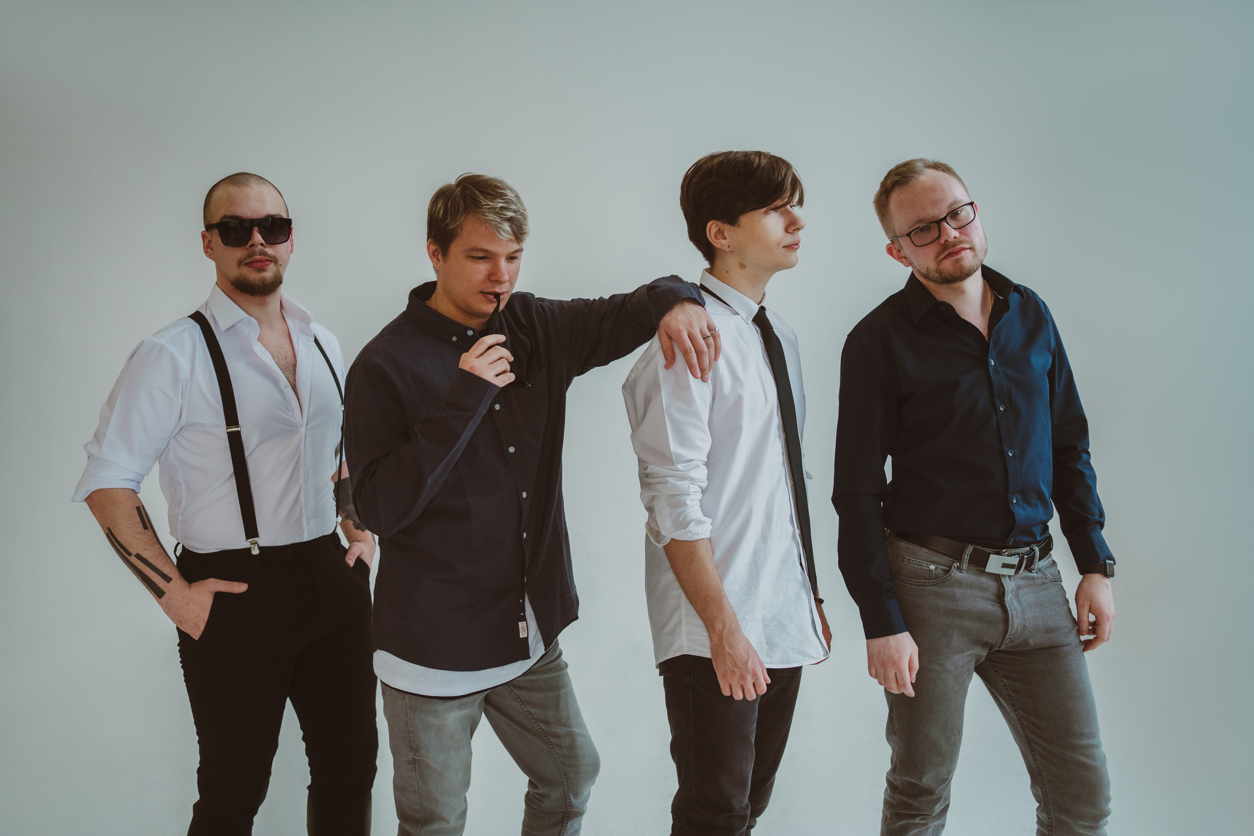 Под небом. Промо альбома. Творческие фотосессии в Москве. Фотоальбом лидера группы ЯЛО