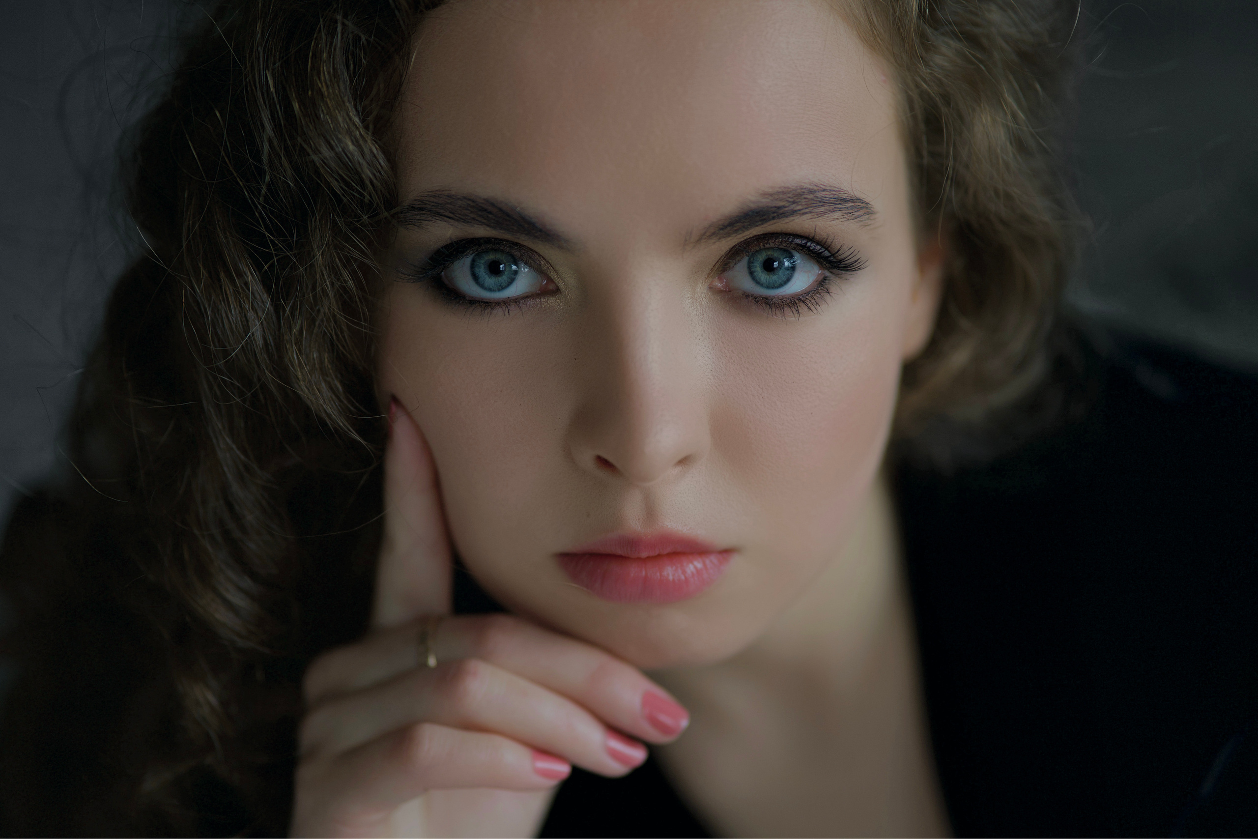 В кадре: сценарист. Творческие фотосессии в Москве. Фотоальбом лидера группы ЯЛО