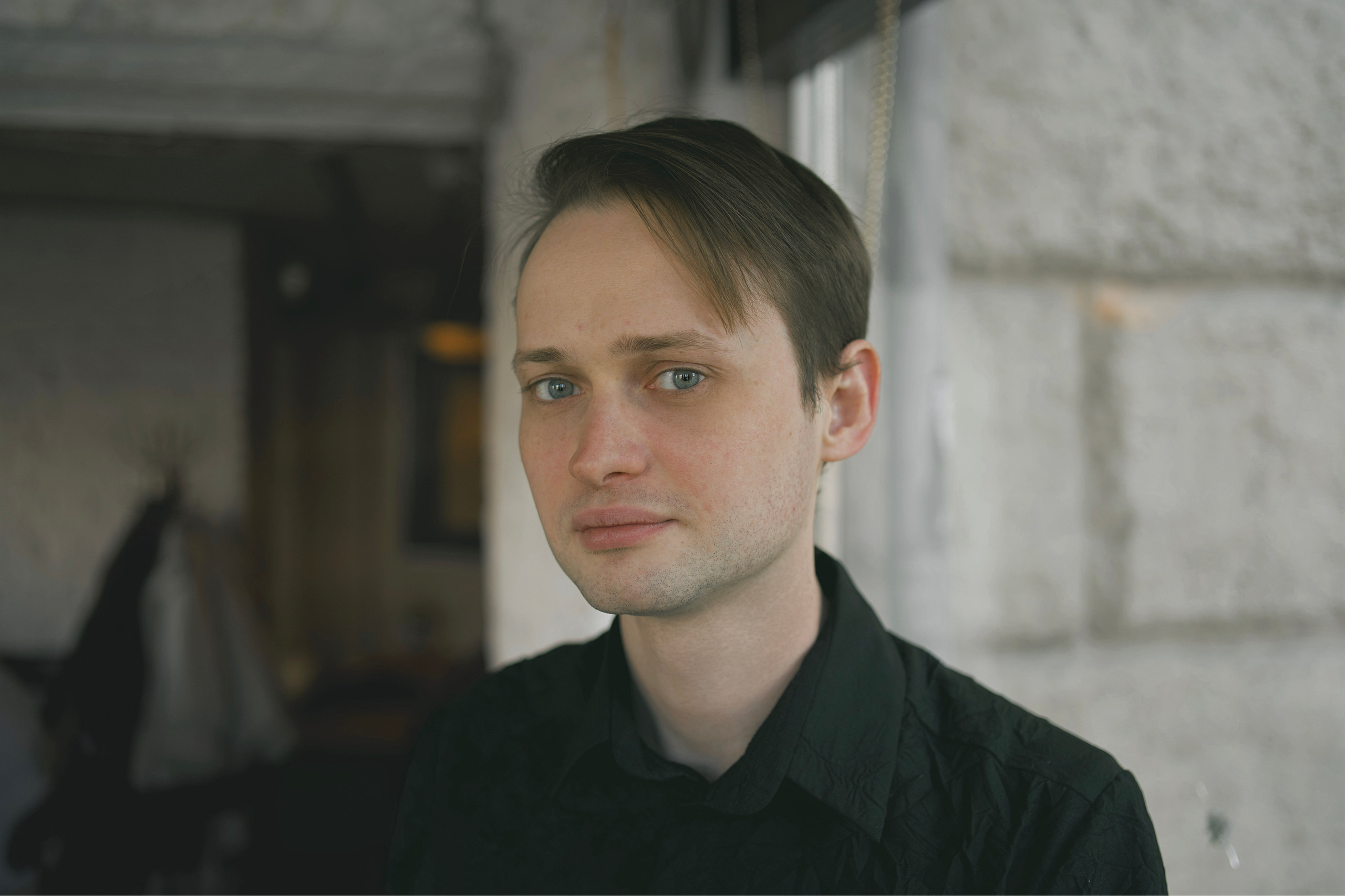 В кадре: писатель. Творческие фотосессии в Москве. Фотоальбом лидера группы ЯЛО