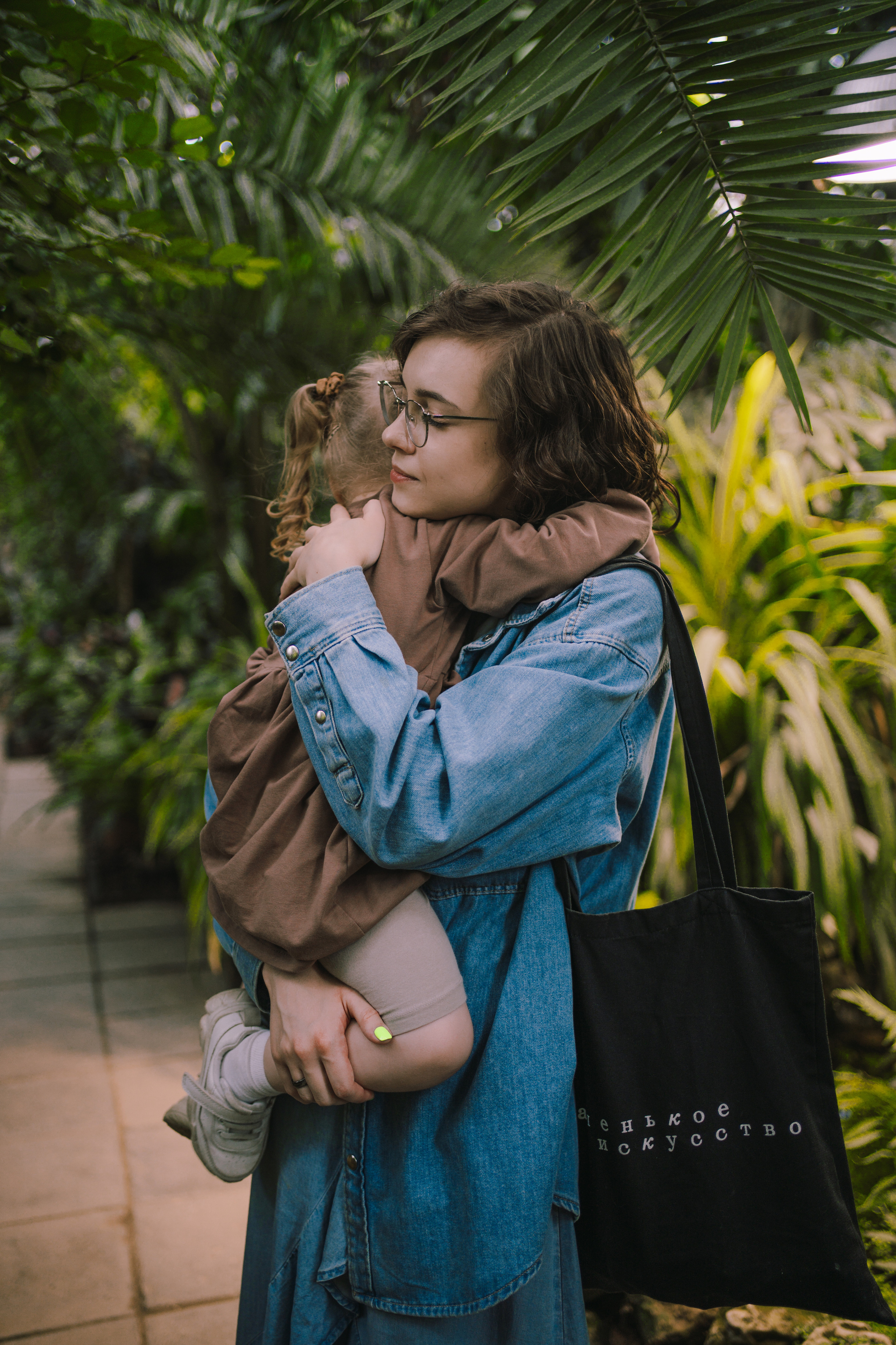 Семейная фотопрогулка. Творческие фотосессии в Москве. Фотоальбом лидера группы ЯЛО