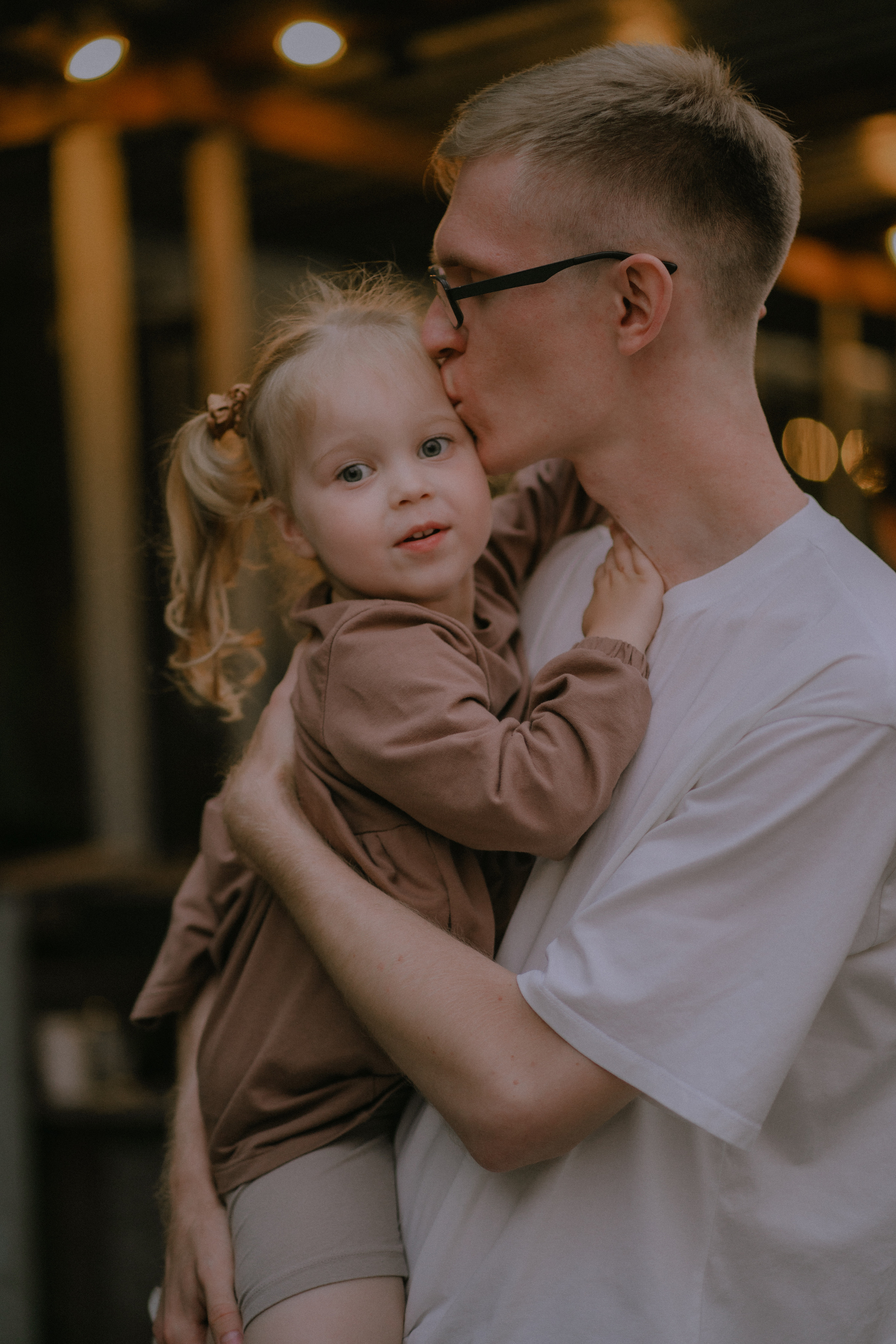 Семейная фотопрогулка. Творческие фотосессии в Москве. Фотоальбом лидера группы ЯЛО