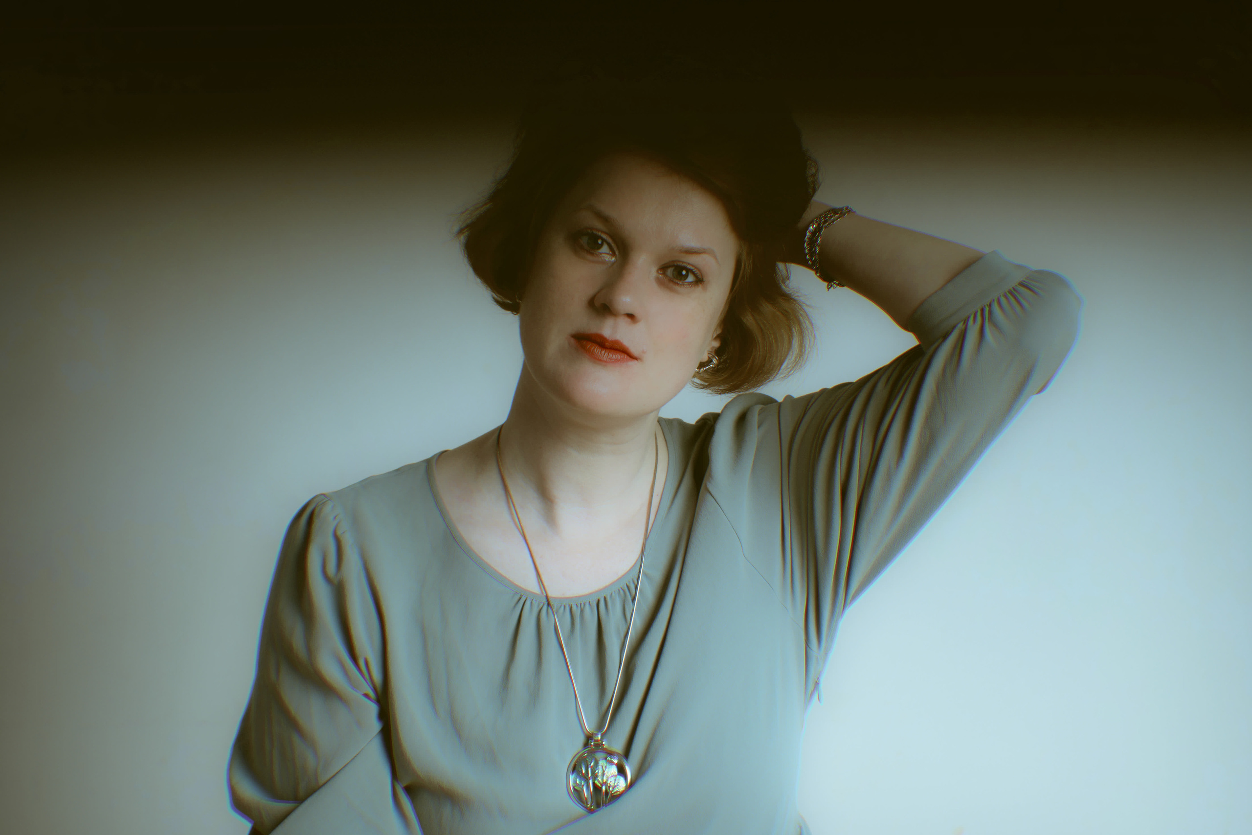 В кадре: писатель. Творческие фотосессии в Москве. Фотоальбом лидера группы ЯЛО