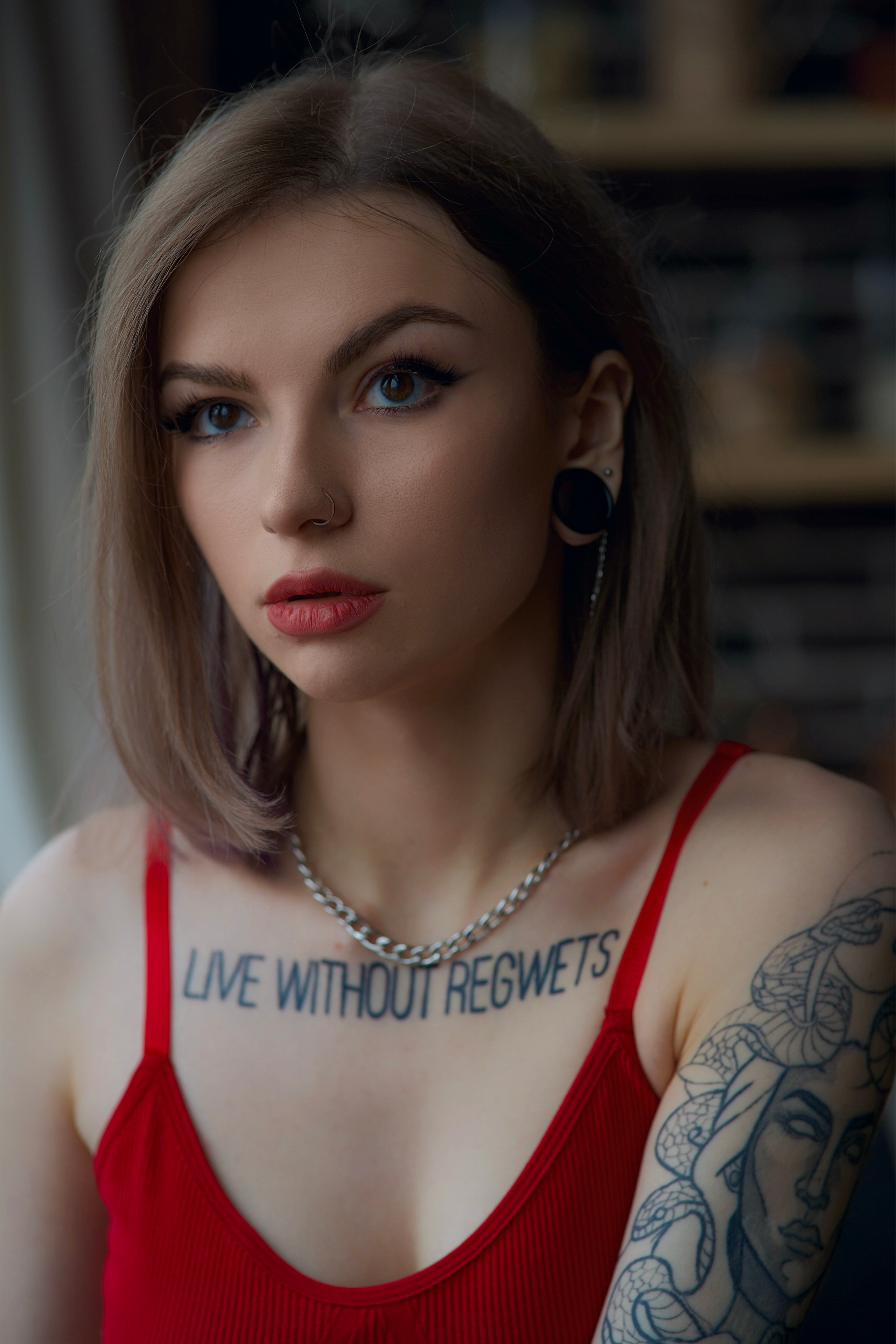 В кадре: визажист. Творческие фотосессии в Москве. Фотоальбом лидера группы ЯЛО